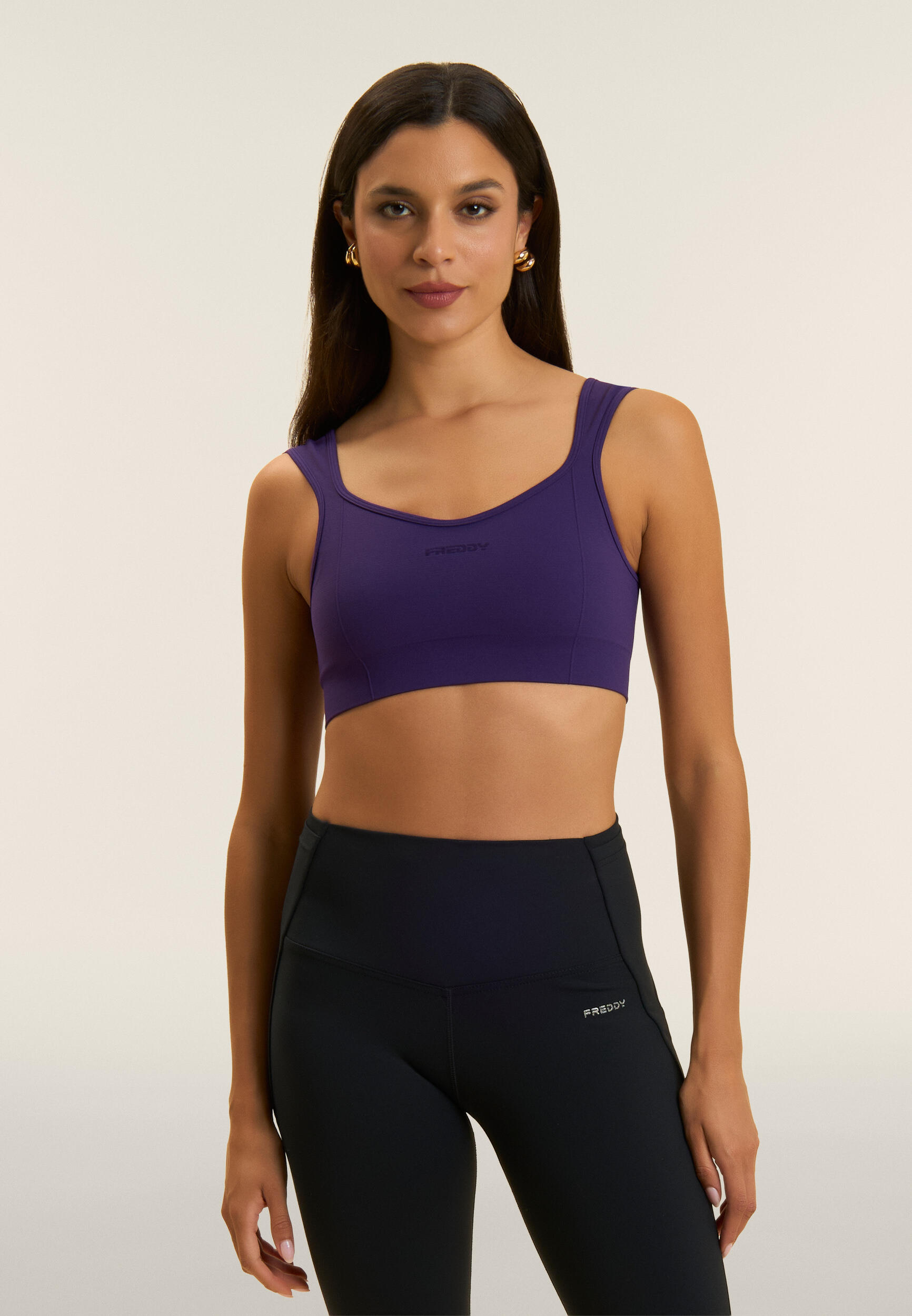 Brassière de sport avec col en forme de cœur, soutien léger 2/4