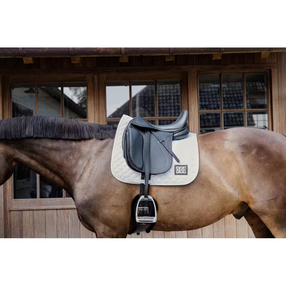 Tapis diamond compétition avec 2 nombre dressage blanc 2/3