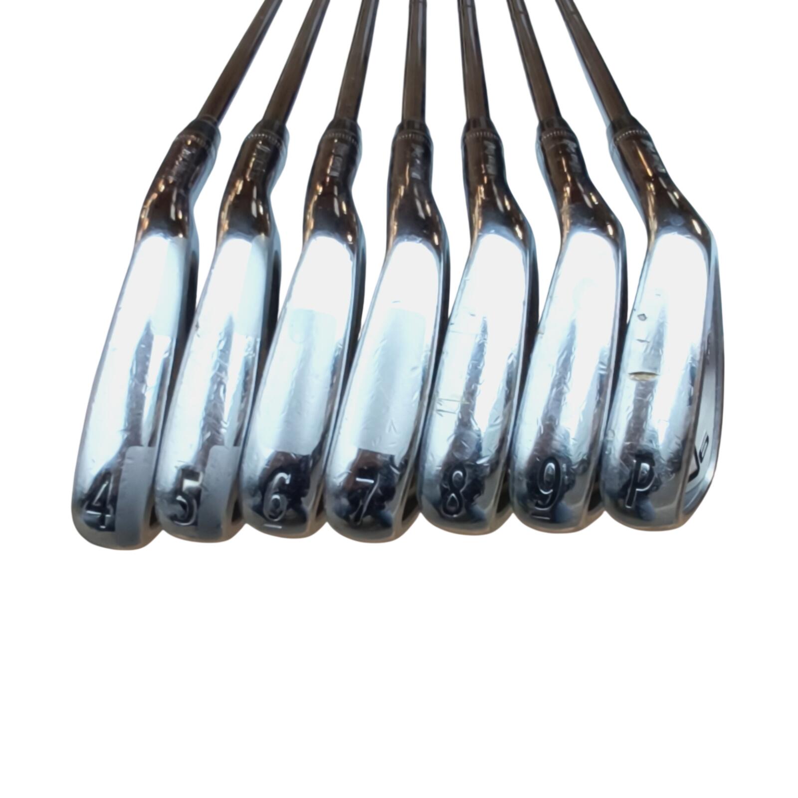 Wilson Staal FG Tour V6 IJzerset / 4-PW / Flex Stiff / Staal 2/6