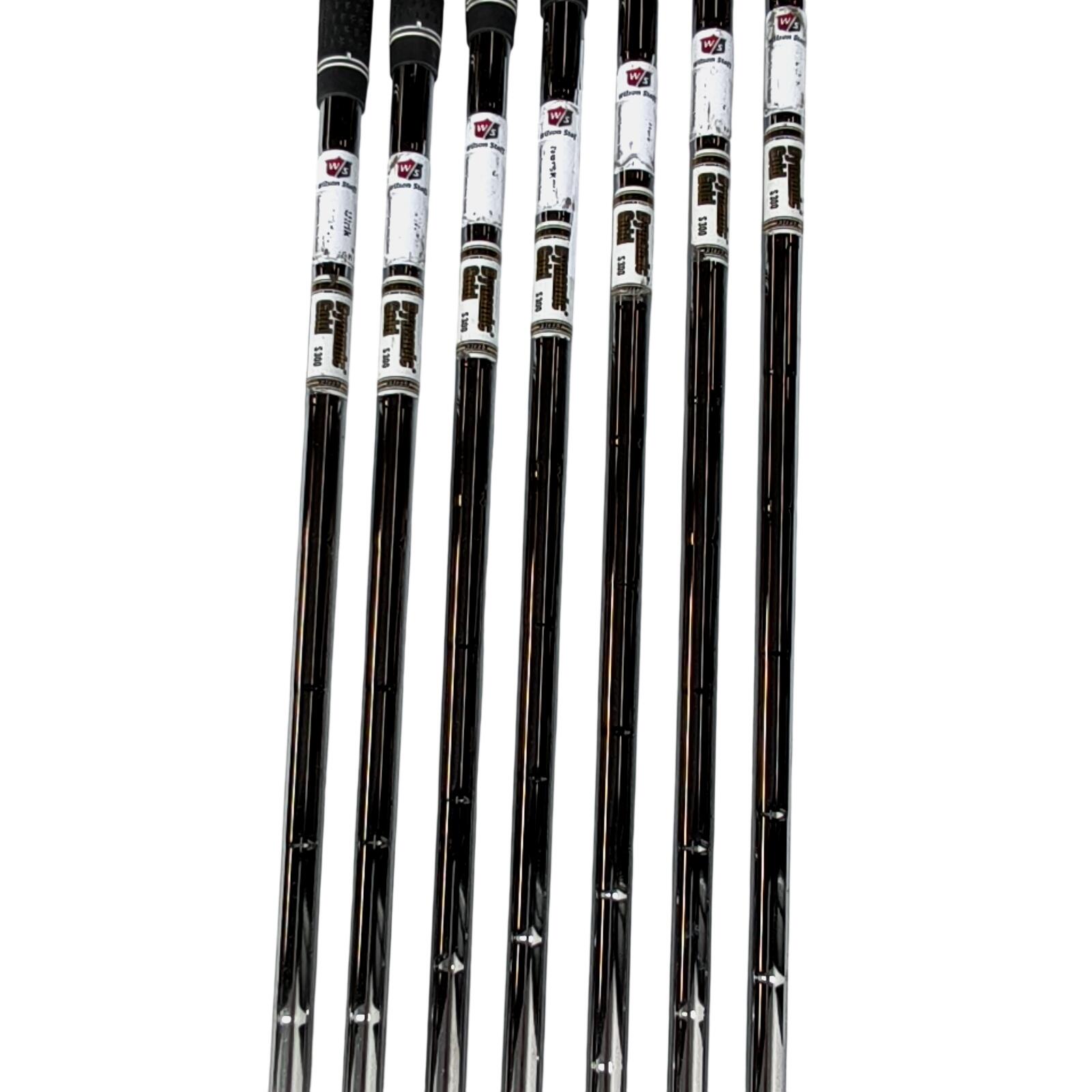 Wilson Modèle de staff/FG Tour V6  Série de fers / 4-PW / Flex Stiff / Acier 4/7