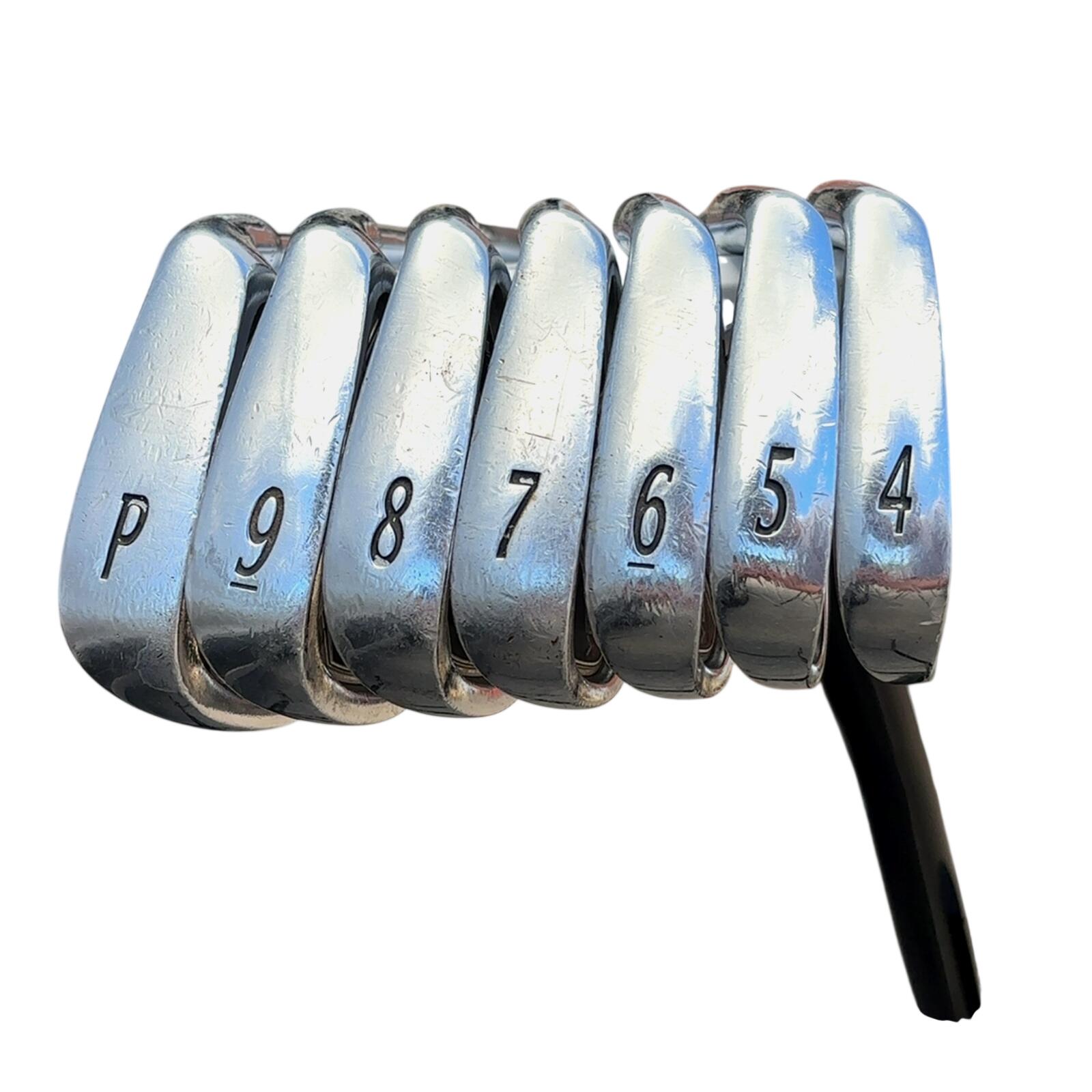 Wilson Staff FG Tour V2 IJzerset / 4-PW / Flex Stiff / Staal 2/7