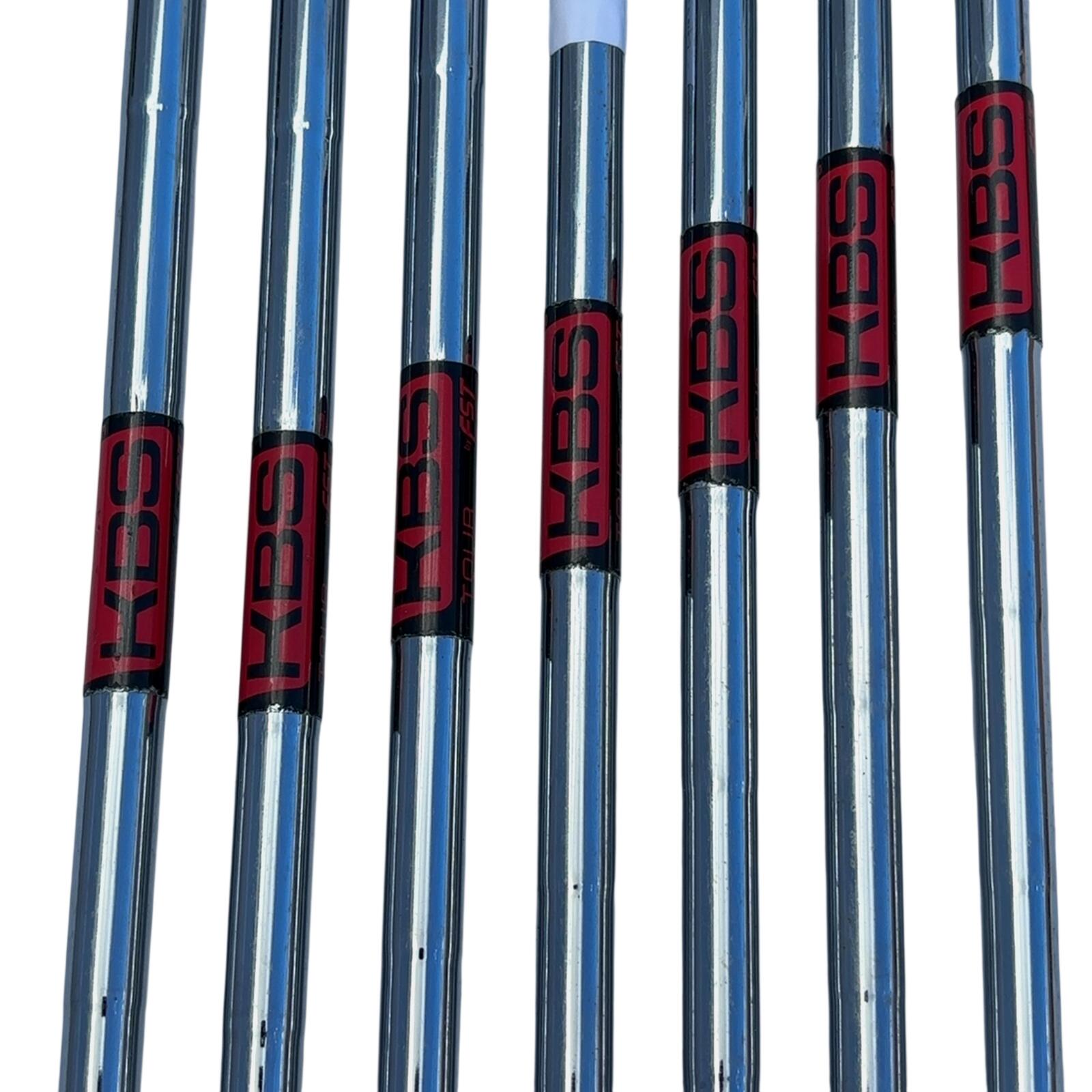 Wilson Staff FG Tour V2 IJzerset / 4-PW / Flex Stiff / Staal 4/7