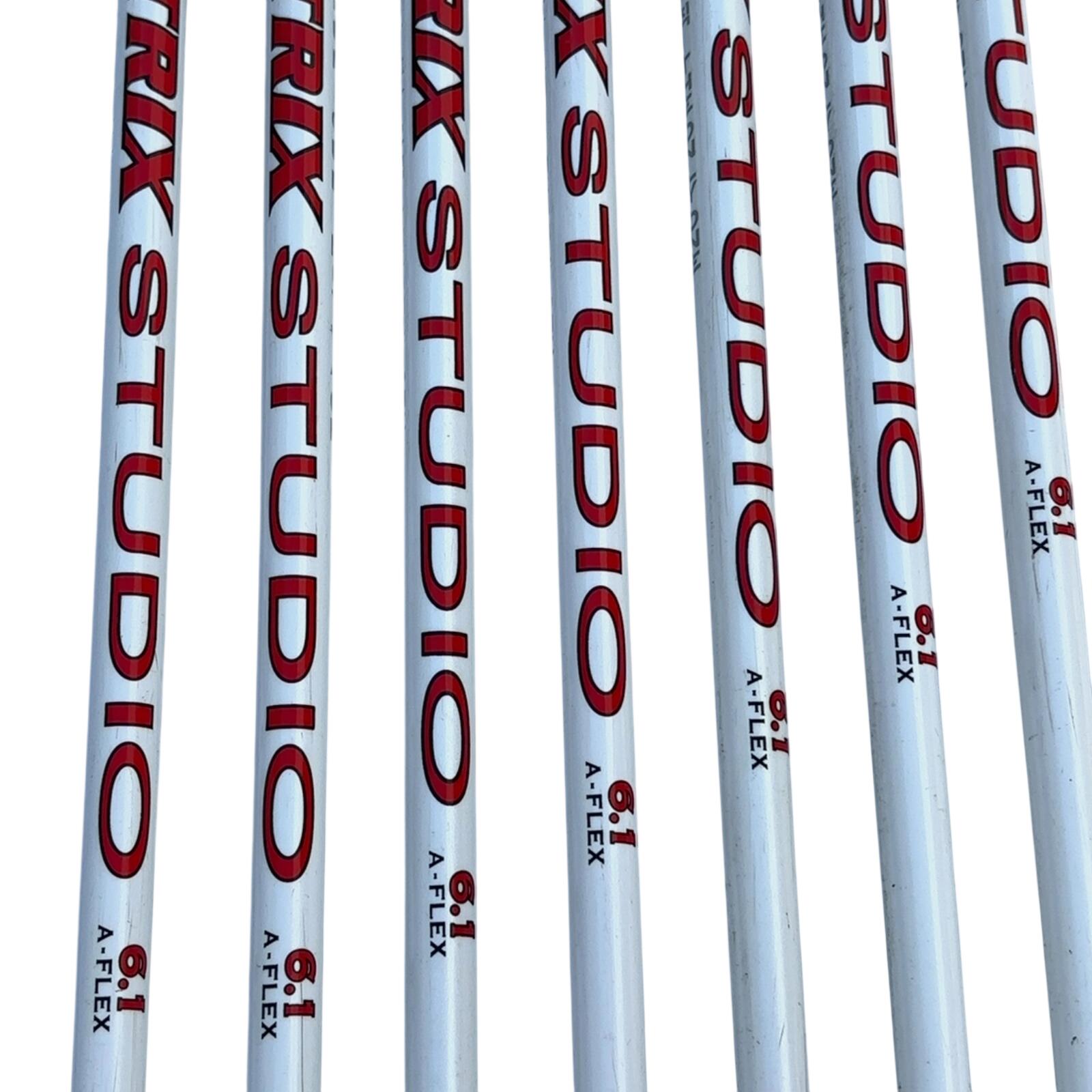 Wilson Staff D100 Série de fers / 5-PW+GW / Flex A-flex / Graphite 4/7