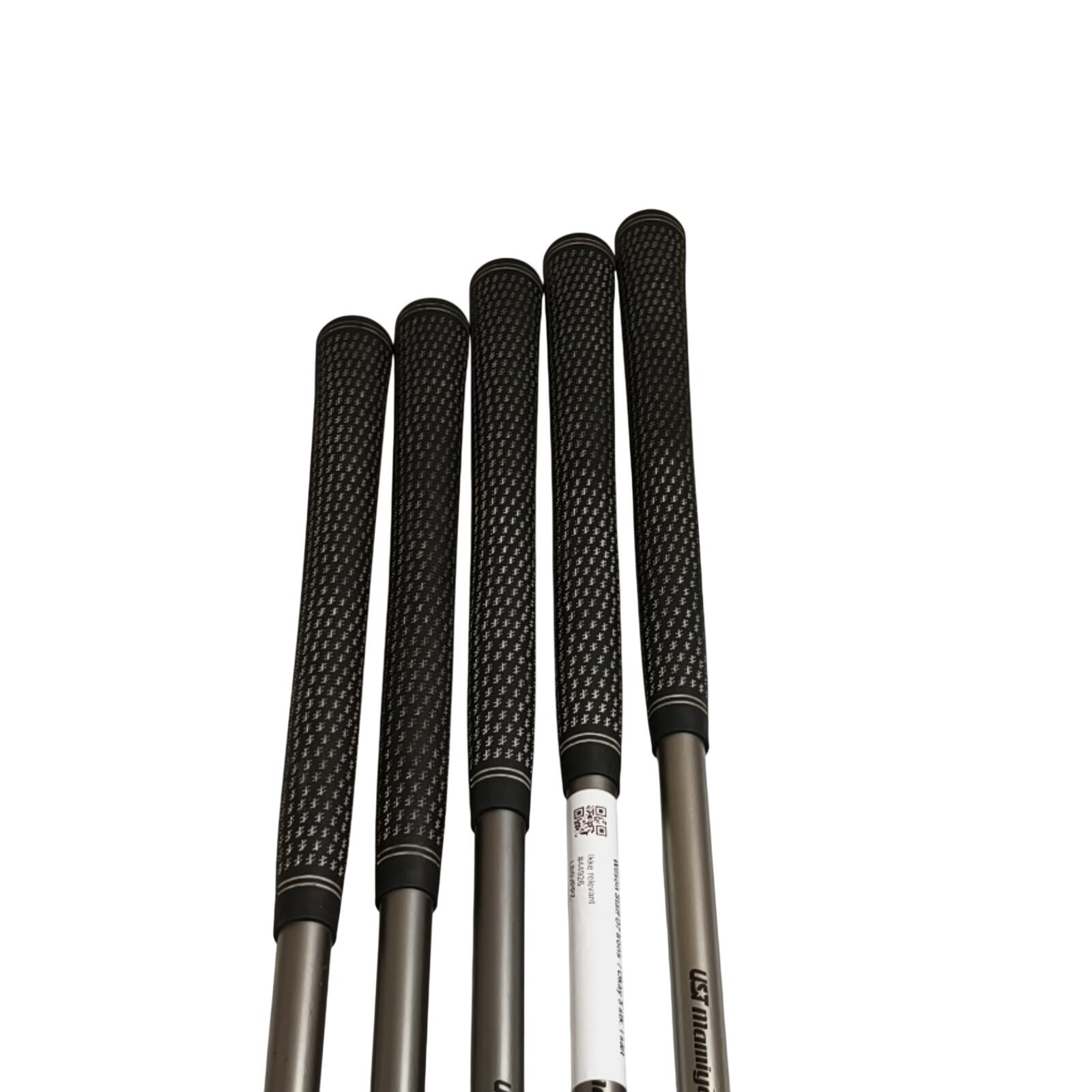 Wilson Staff D7 Série de fers / 6-PW+SW / Flex Regular / Graphite 5/7