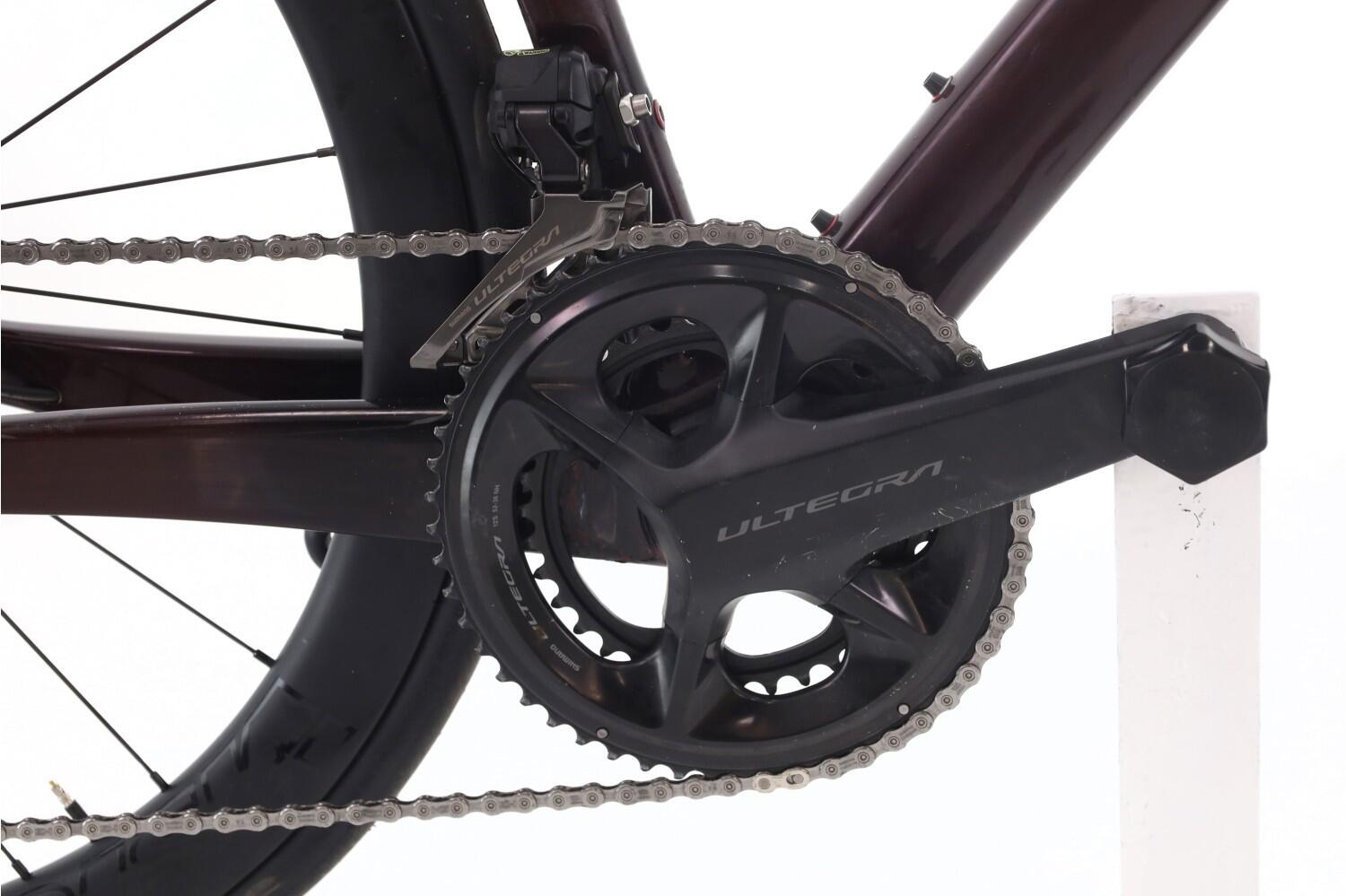 Refurbished road bike ·  Ultralight 7.0 Di2 12V · Very good condition 4/7