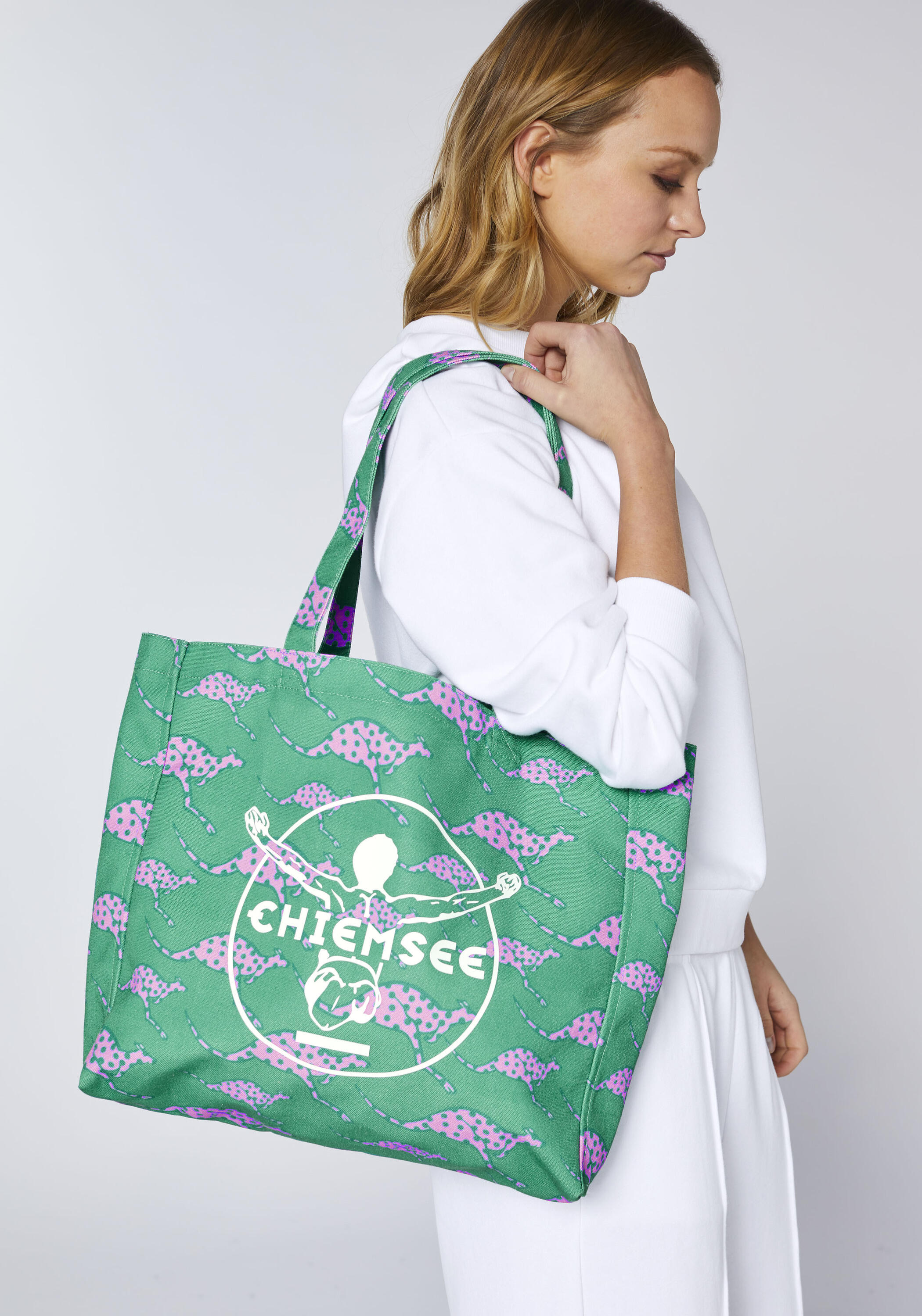 Strandtasche im Allover-Design 4/5