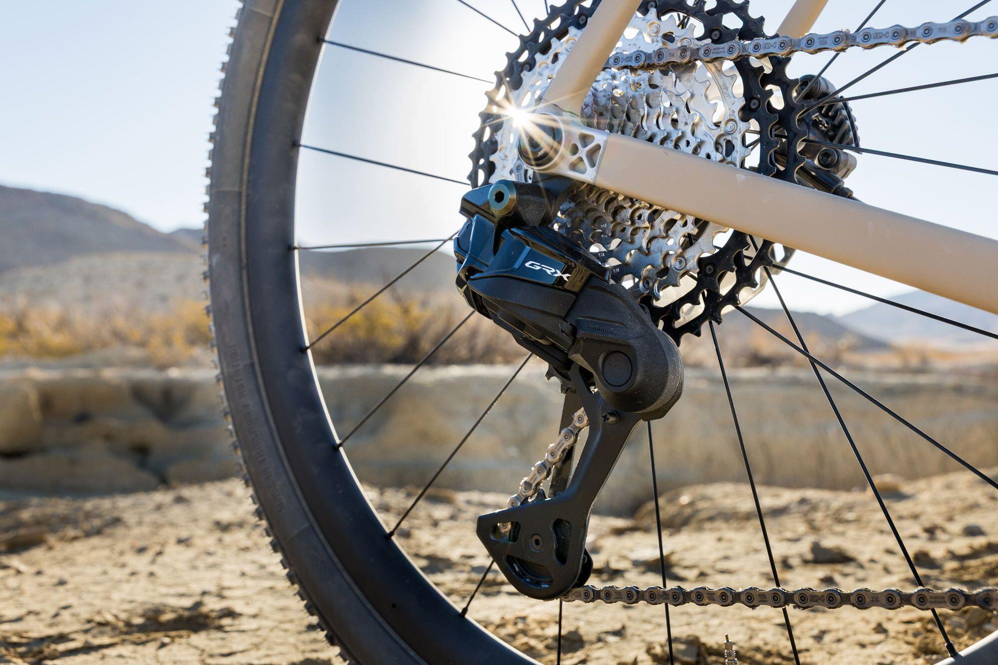 Dérailleur Arrière Shimano GRX Di2 RD-RX827-SGS (Chape Longue) 1x12V (Sans Batte 6/7