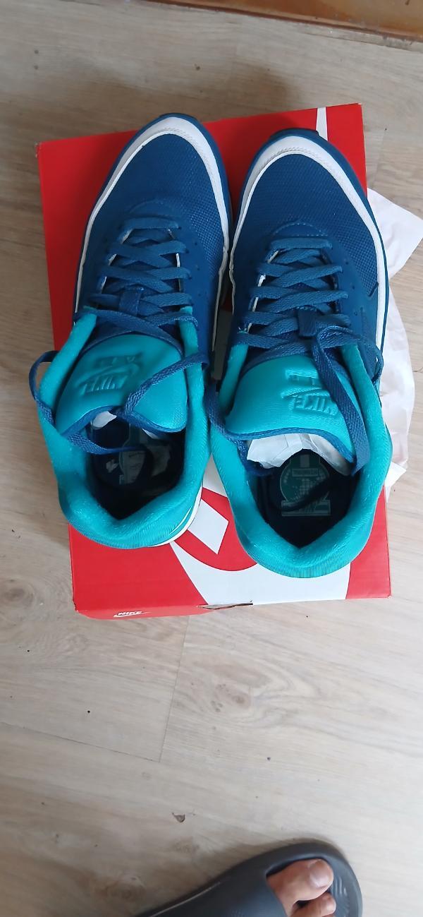 Tussen Particulieren - Nike air Max bw Marina OG 42,5 3/6