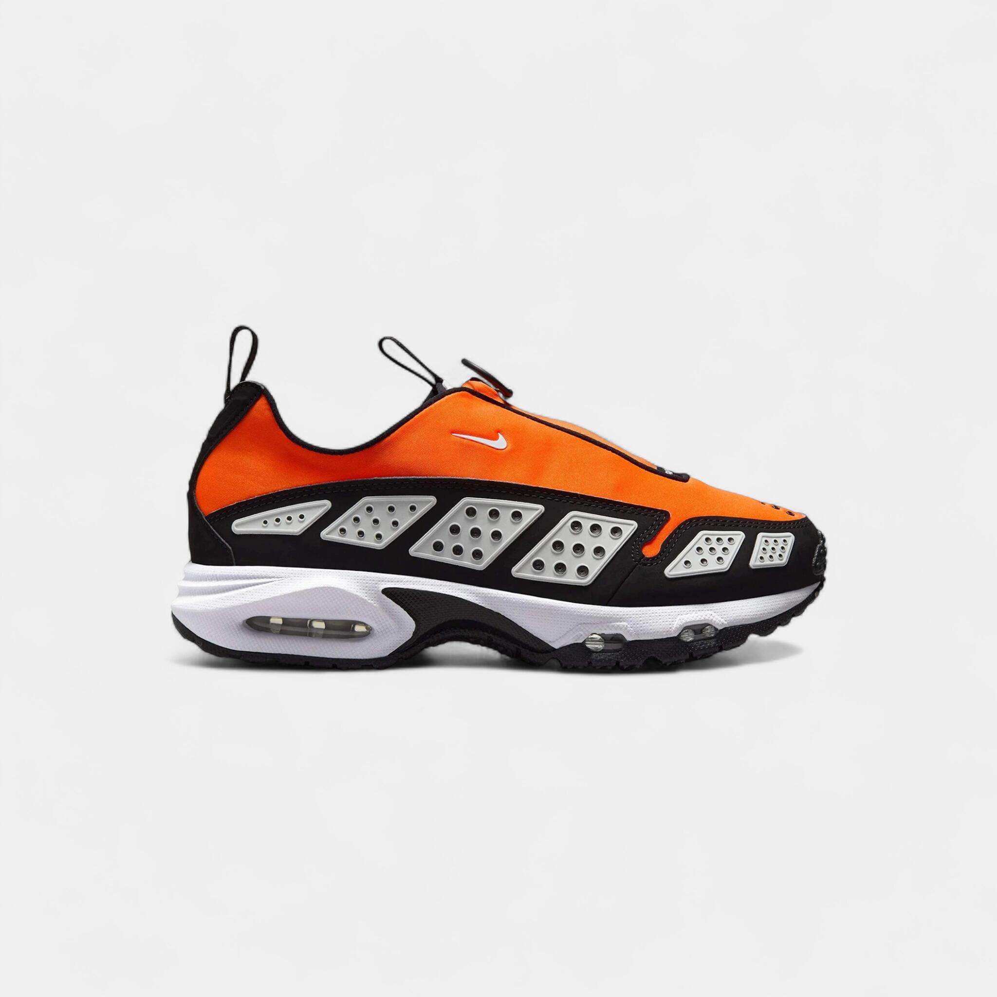 NIKE picture