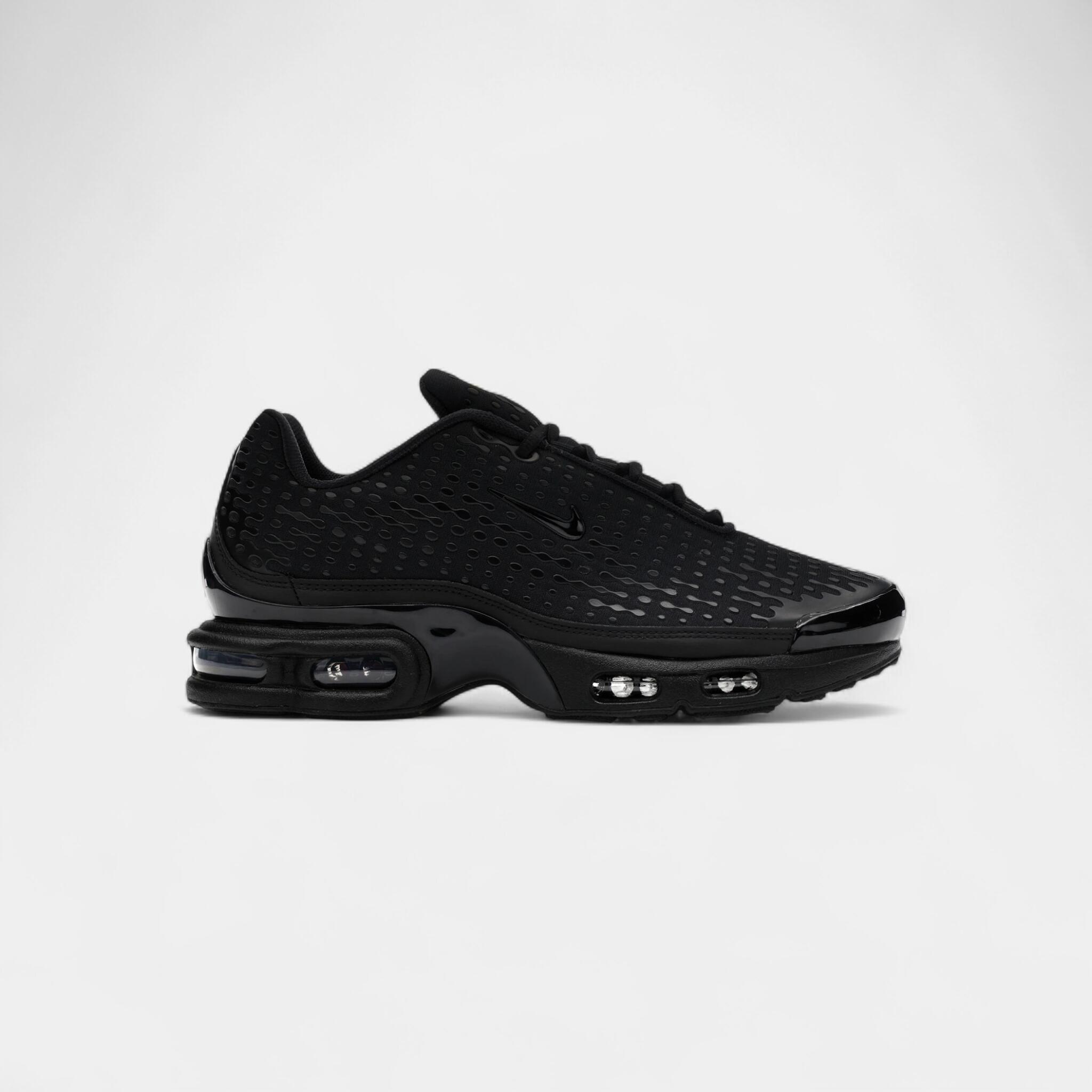 NIKE picture