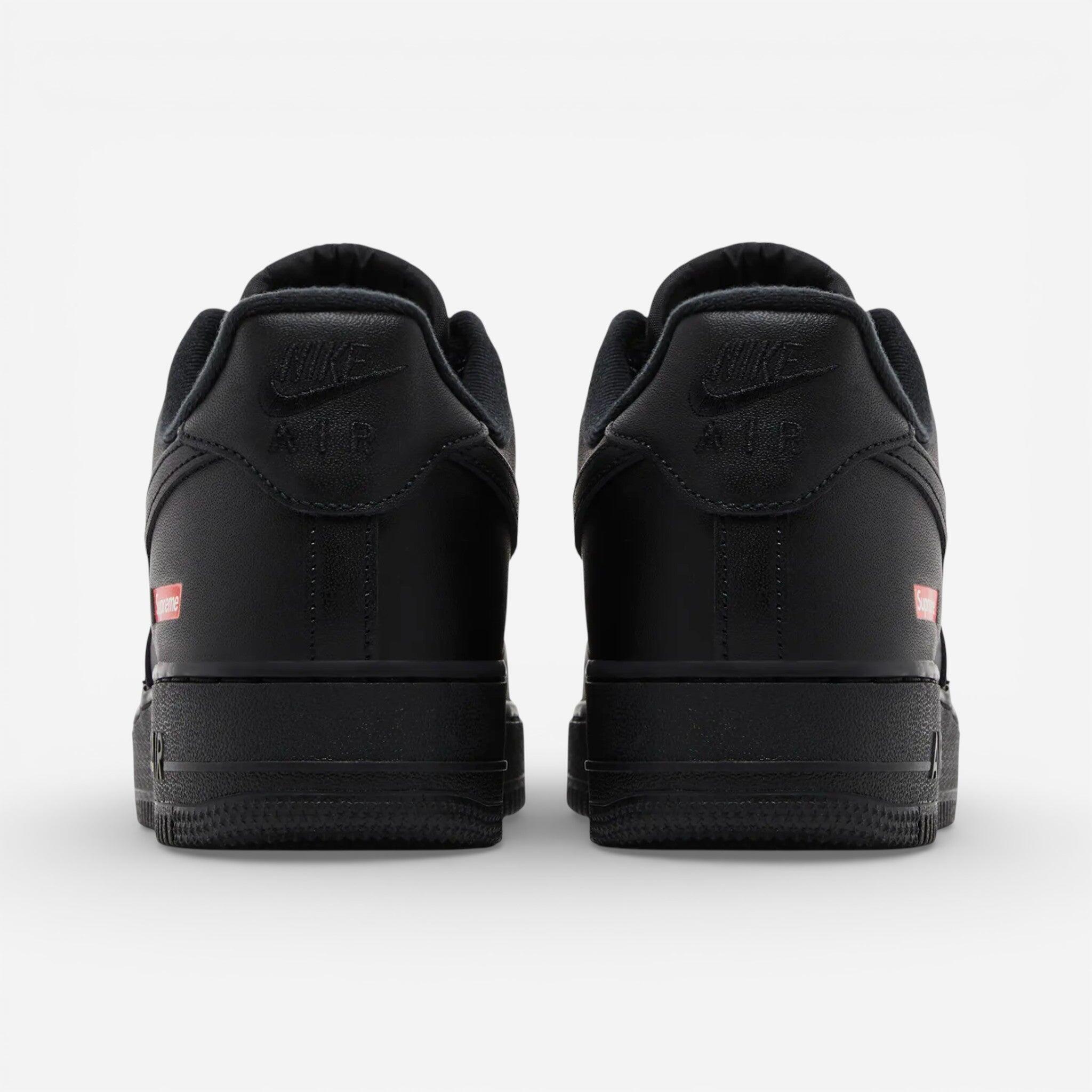 Nike Air Force 1 Supreme Black 3/4