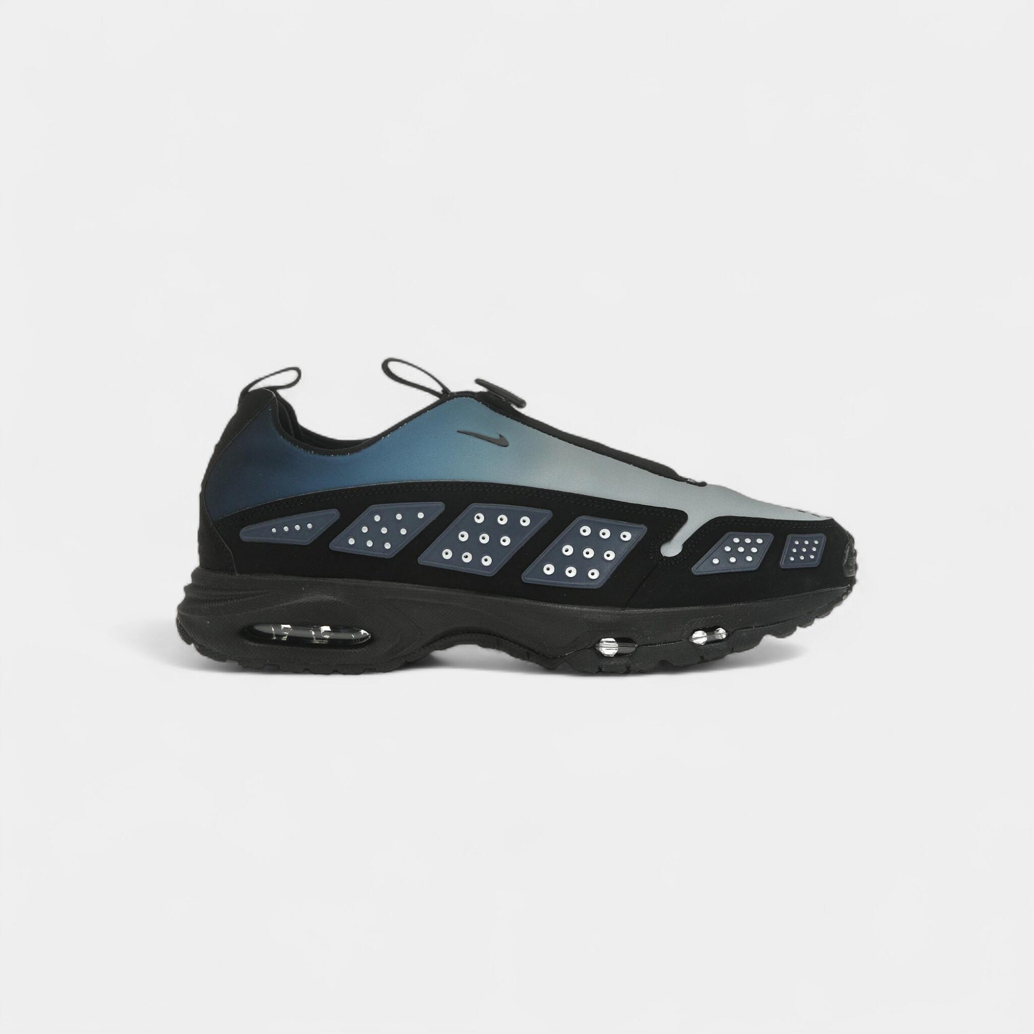 NIKE picture