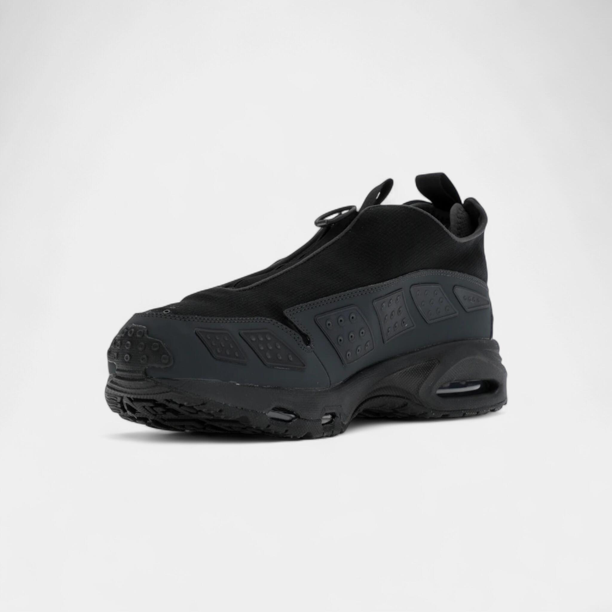 Nike Air Max Sunder Gore-Tex Black Smoke Grey (Women's) 3/4