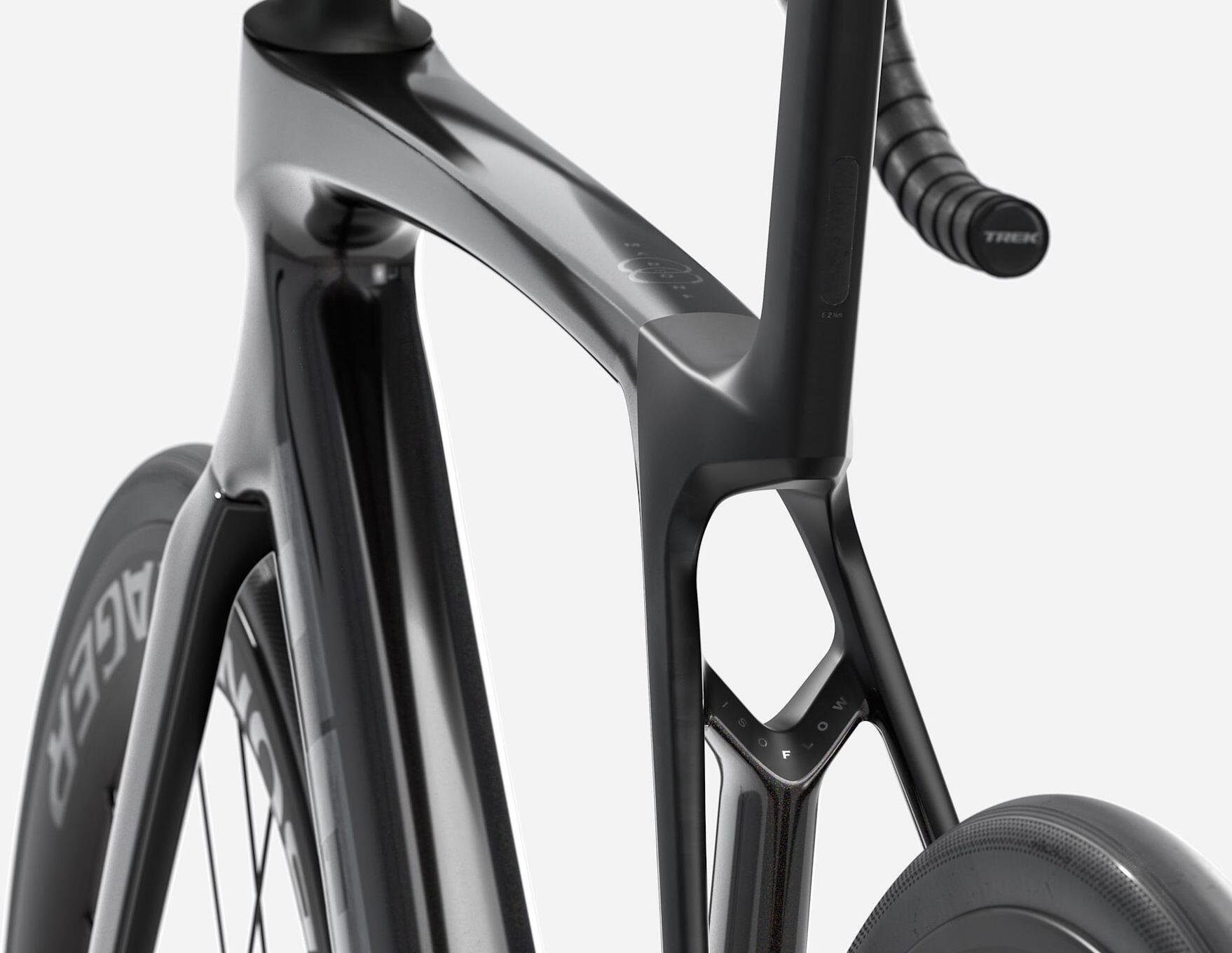 Trek Madone SL 6 Bici da Strada Sram Rival AXS 12V 700 mm Nero Gen. 8 4/6