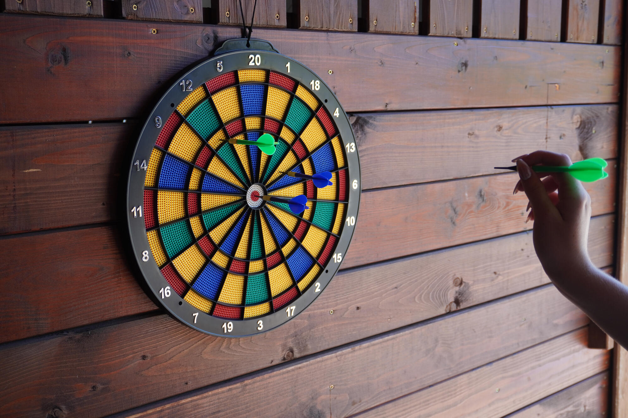 Soft Target 45cm - 6 Stück Darts mit Plastikspitzen 3/4