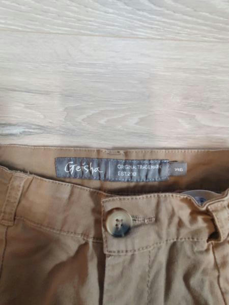 Tussen Particulieren - Bruine short Geisha maat 146 3/3