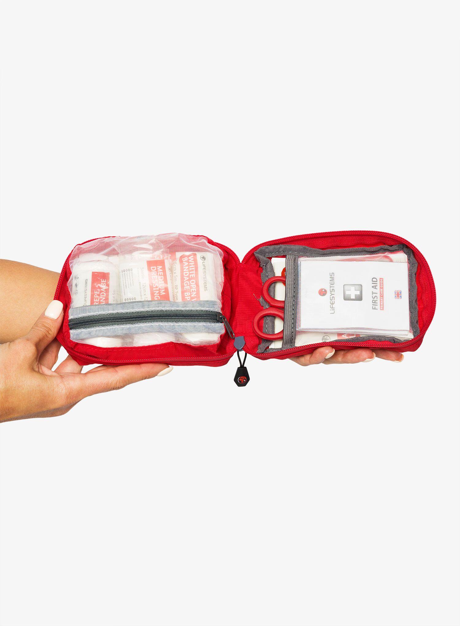 Trousse secours Lifesystems Trek compacte ripstop étanche 14x11x5 cm 7/7