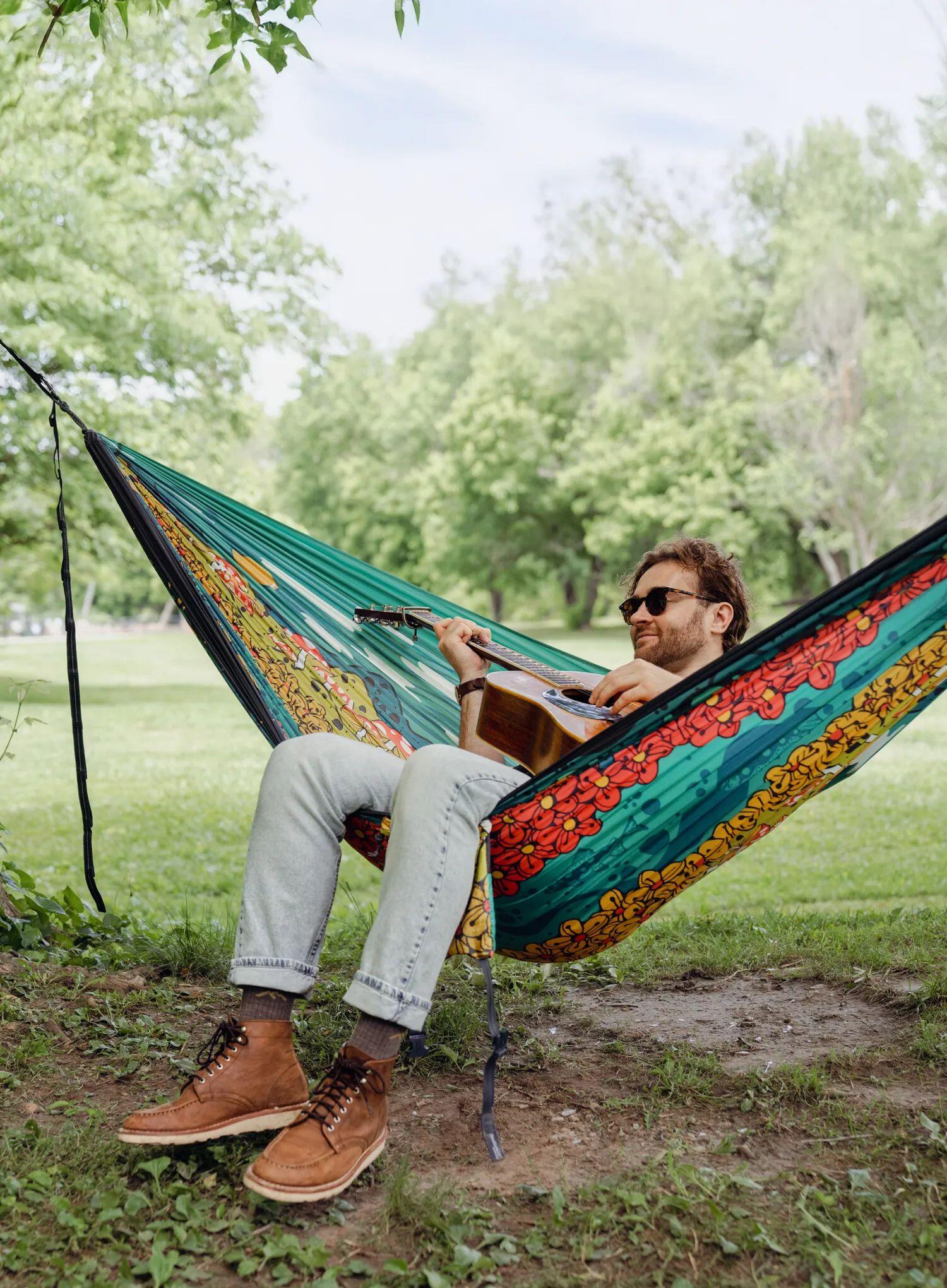 Hamak turystyczny ENO DoubleNest Print Hammock - day to night 4/7