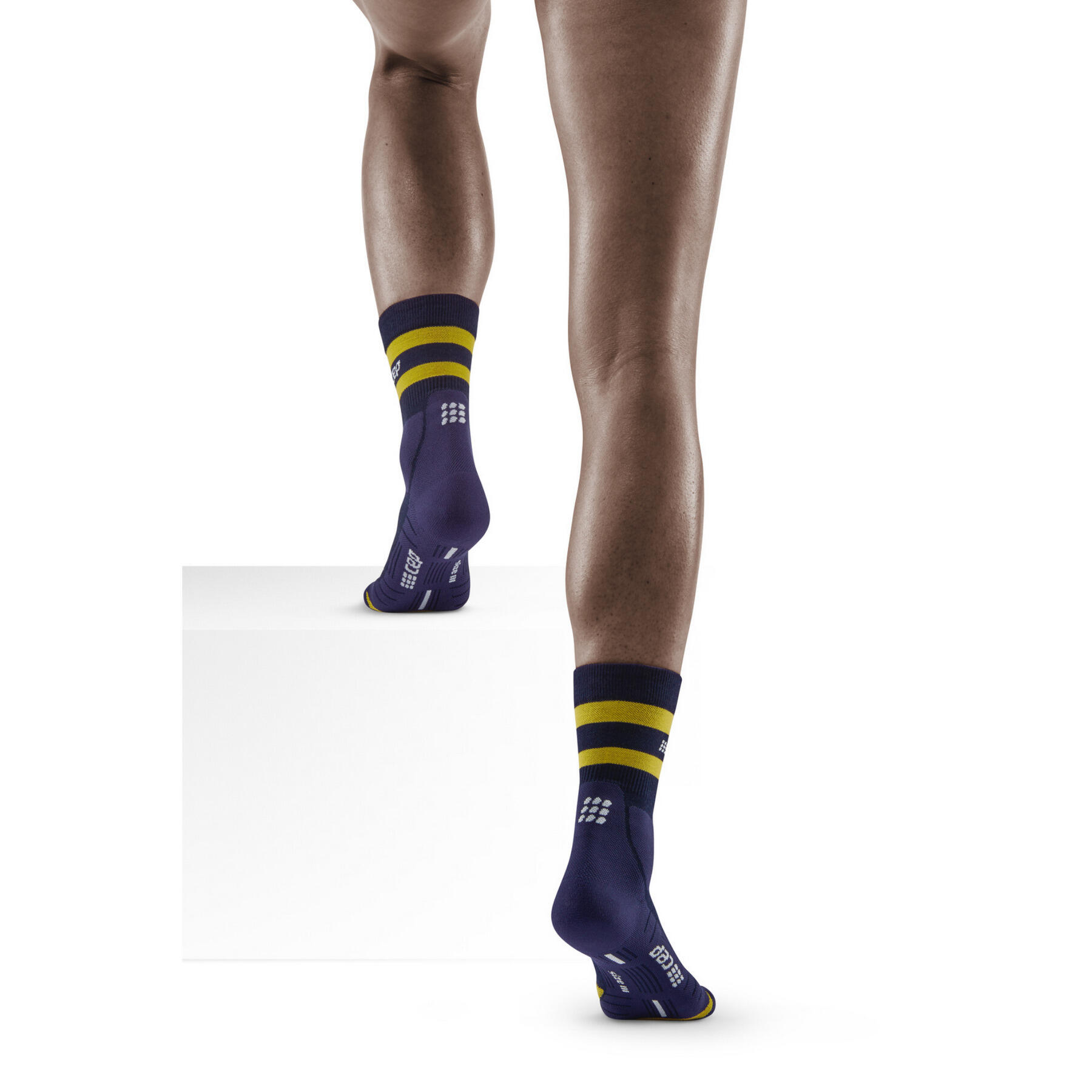 Chaussettes de compression mi-mollets de randonnée femme CEP Compression 80's 2/4