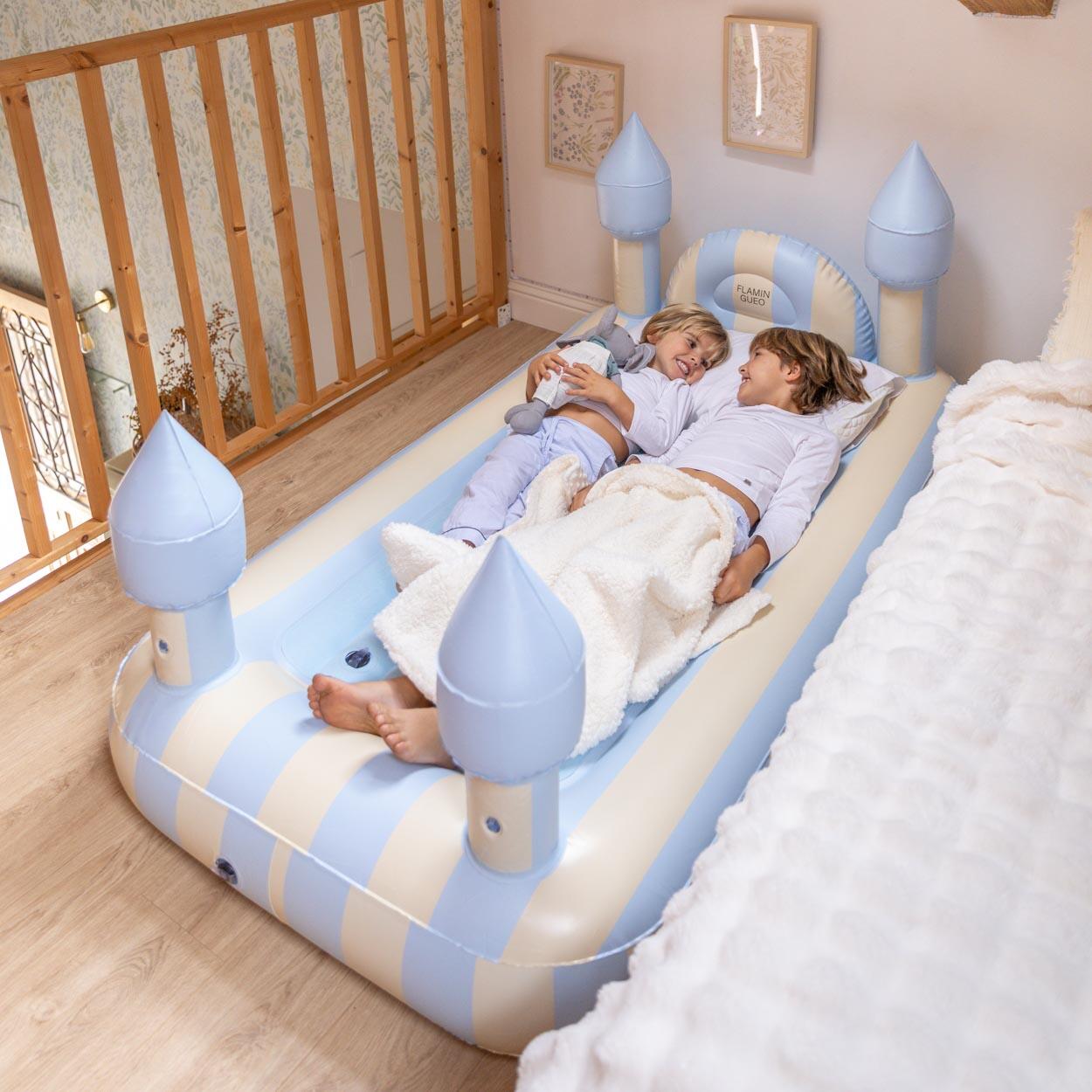 Flamingueo matelas gonflable enfant pvc bleu château 188x104x83 cm 7/7
