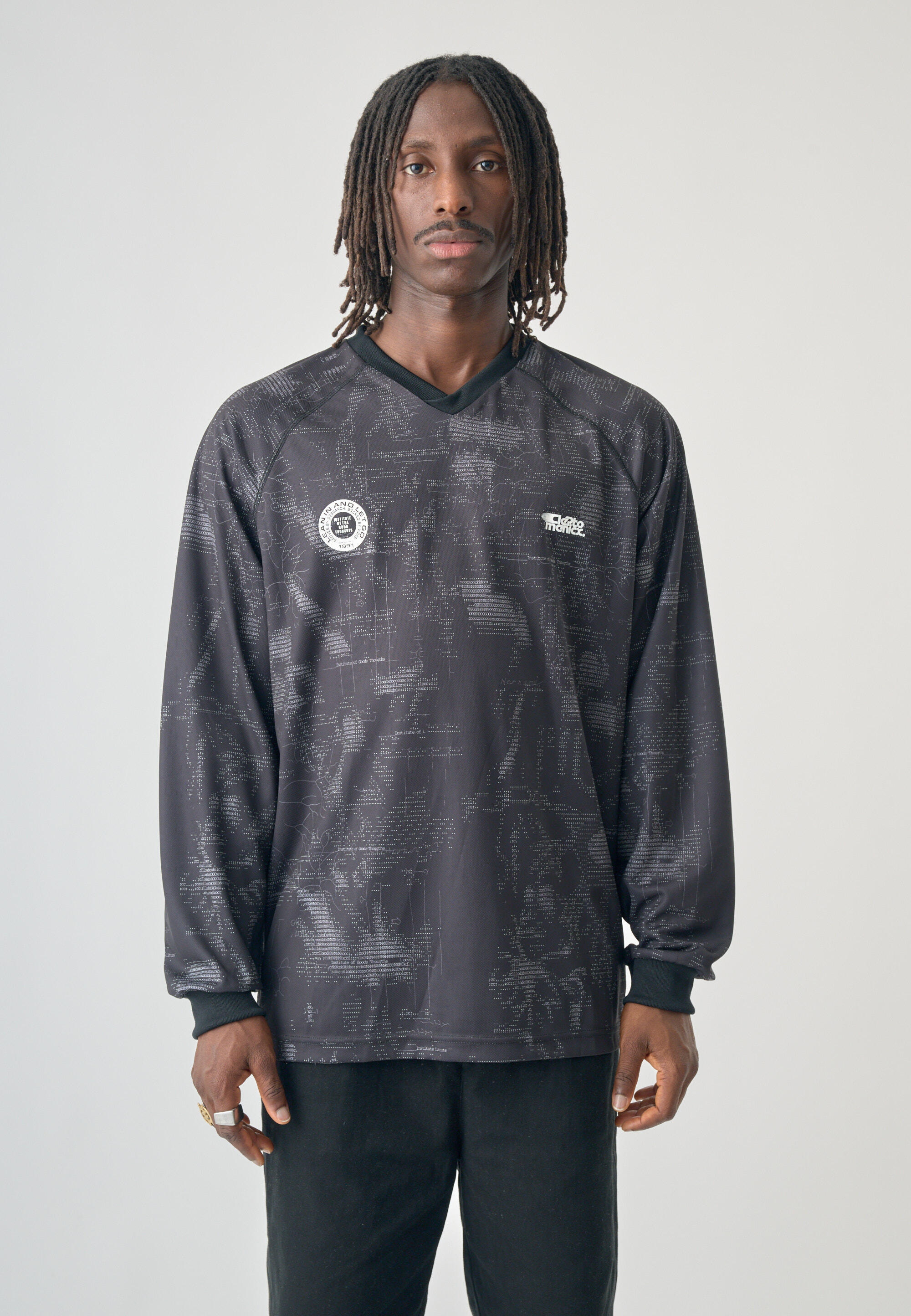 Langarmshirt im angesagten Design 12/15