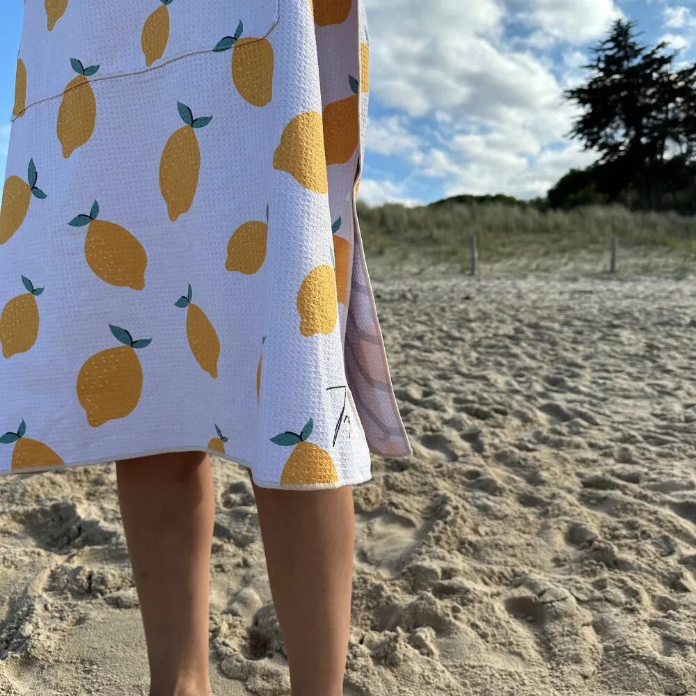 Poncho de bain adulte 80 x 110 cm, blanc à motifs citrons 7/7