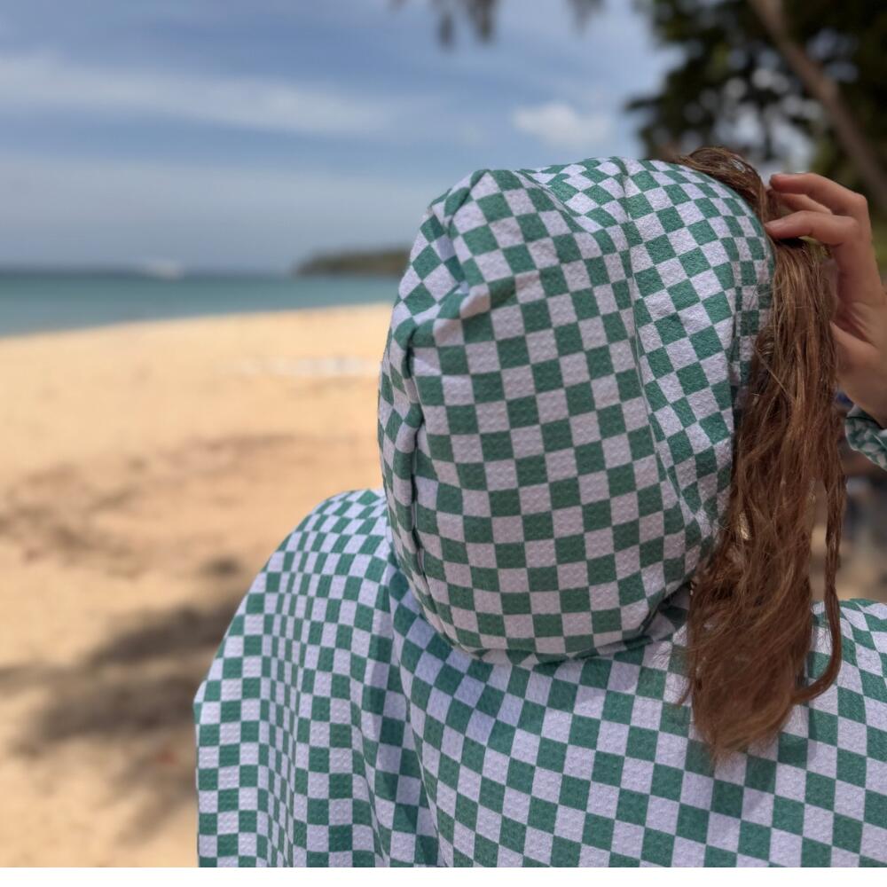 Poncho de bain adulte 80 x 110 cm, imprimé à damier vert et blanc 5/5