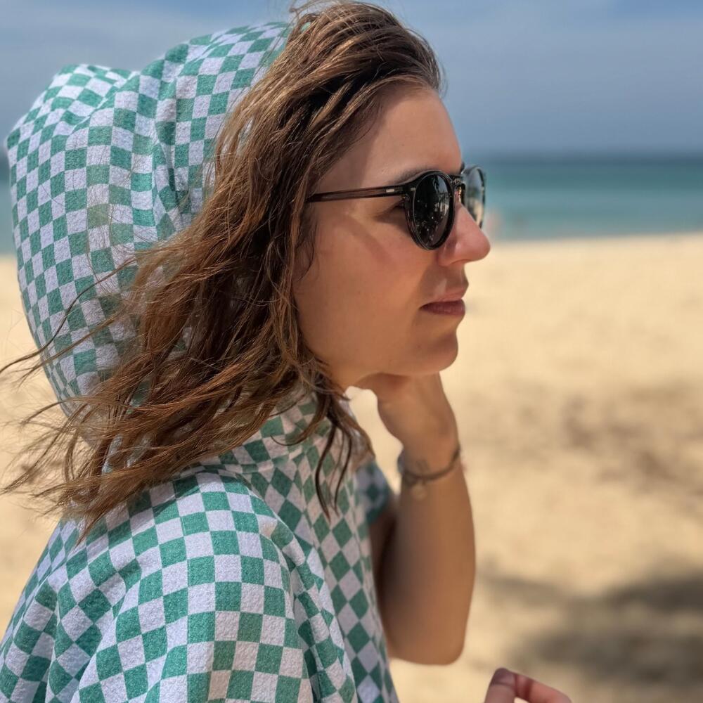 Poncho de bain adulte 80 x 110 cm, imprimé à damier vert et blanc 4/5