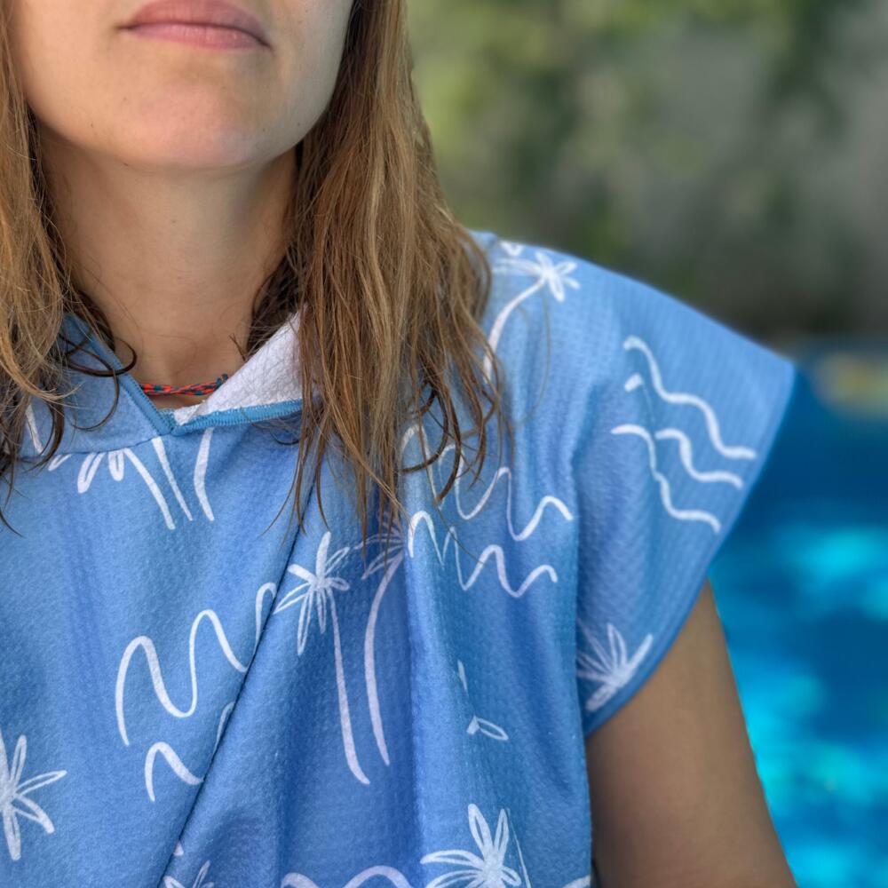 Poncho de bain adulte 80 x 110 cm, bleu à motifs palmiers et vagues 4/7