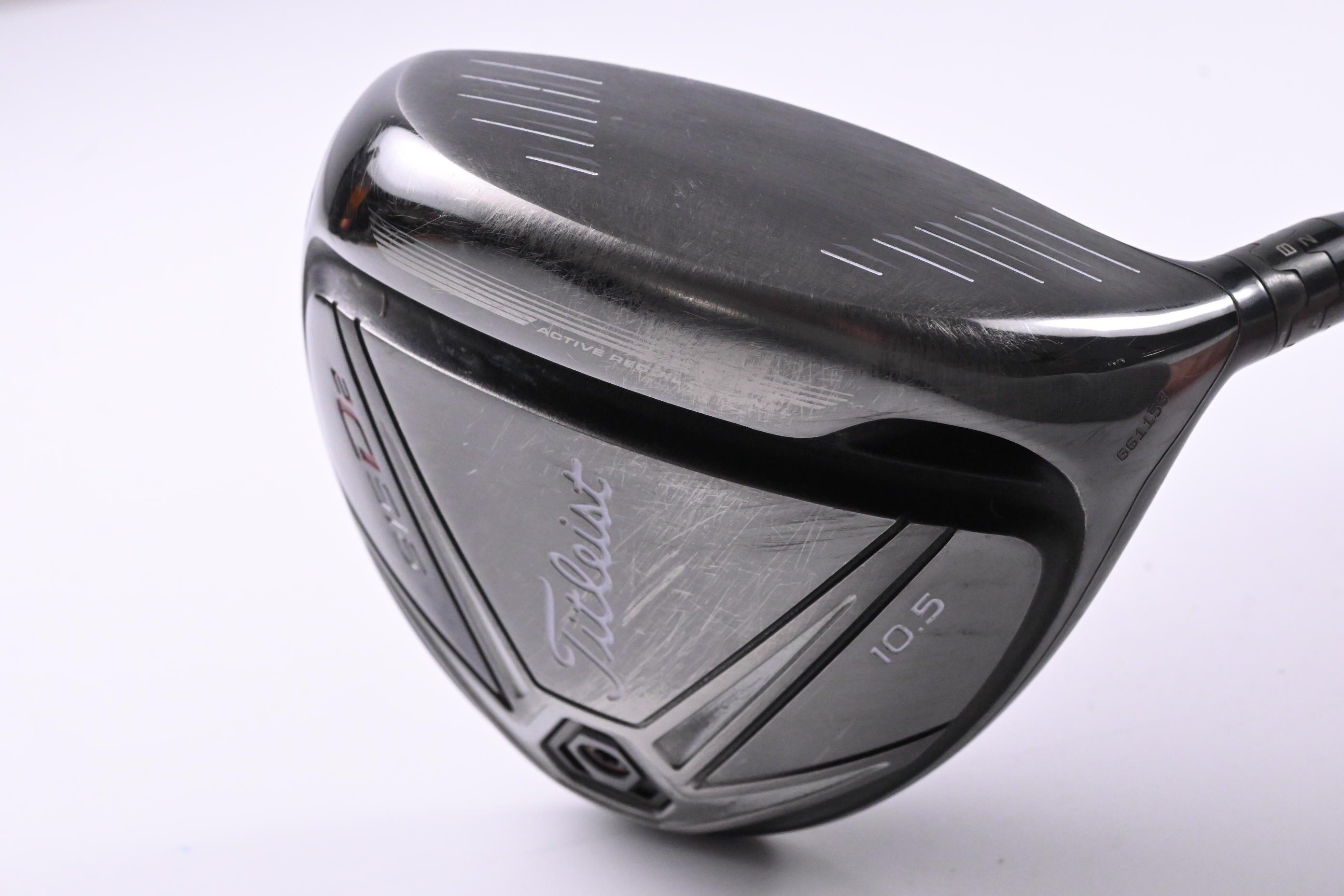 Titleist 915 D2 Driver / 10.5 Degree / X-Flex Fujikura Speeder757