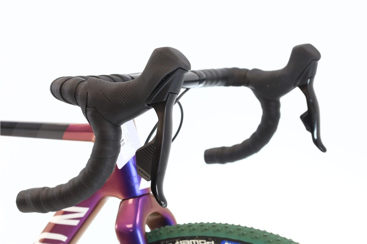 Tweedehands gravelbike ·  Inflite CF SL AXS 12V · Goede toestand 6/8
