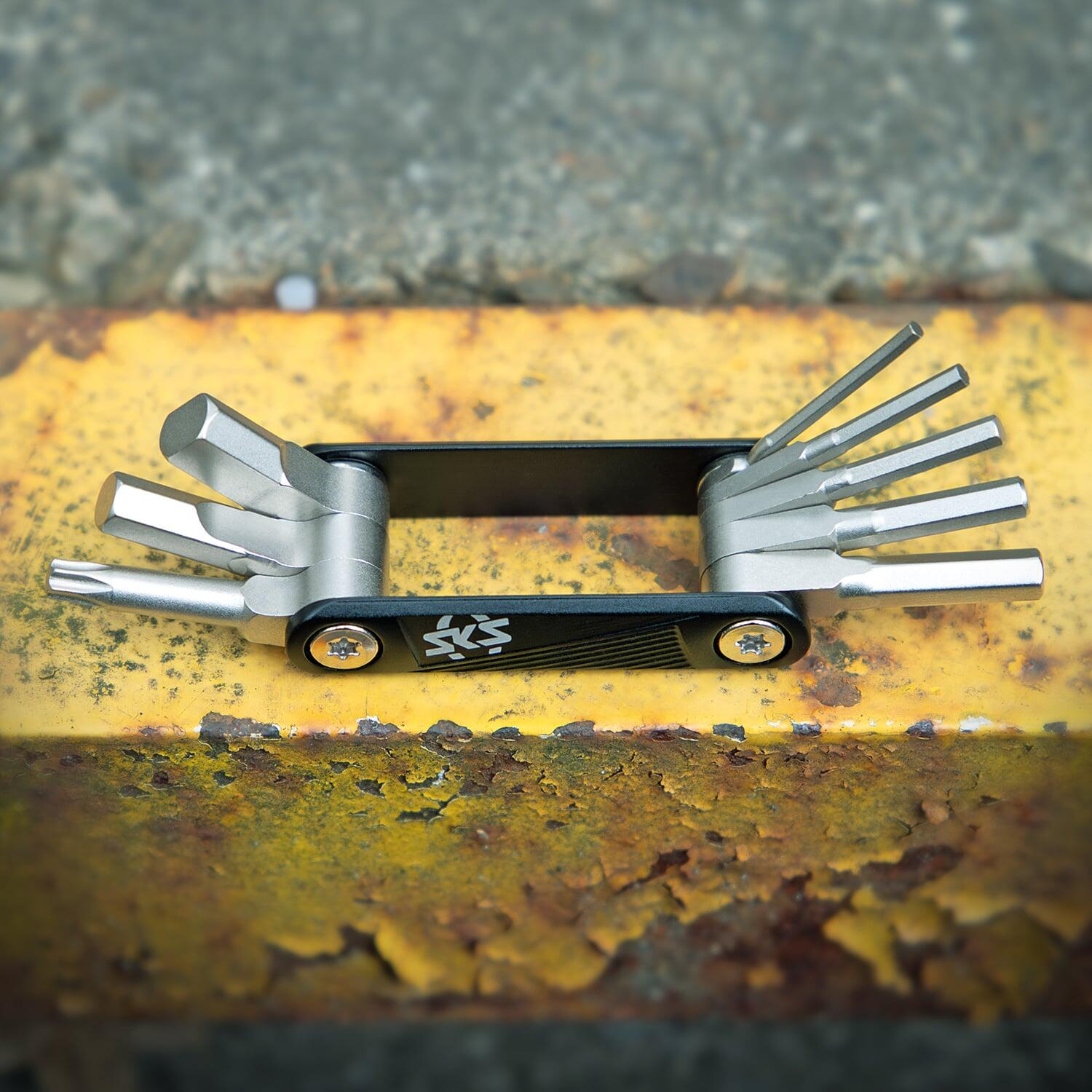 Outil multifonction SKS MIA 8, ultra-léger et compact 5/5
