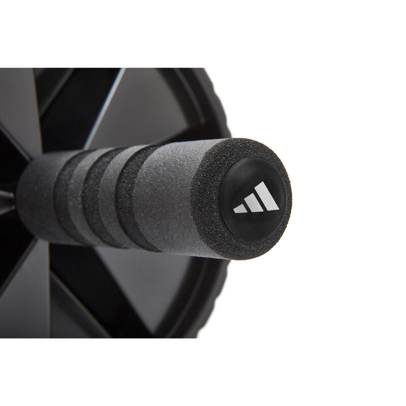Adidas hasi görgő