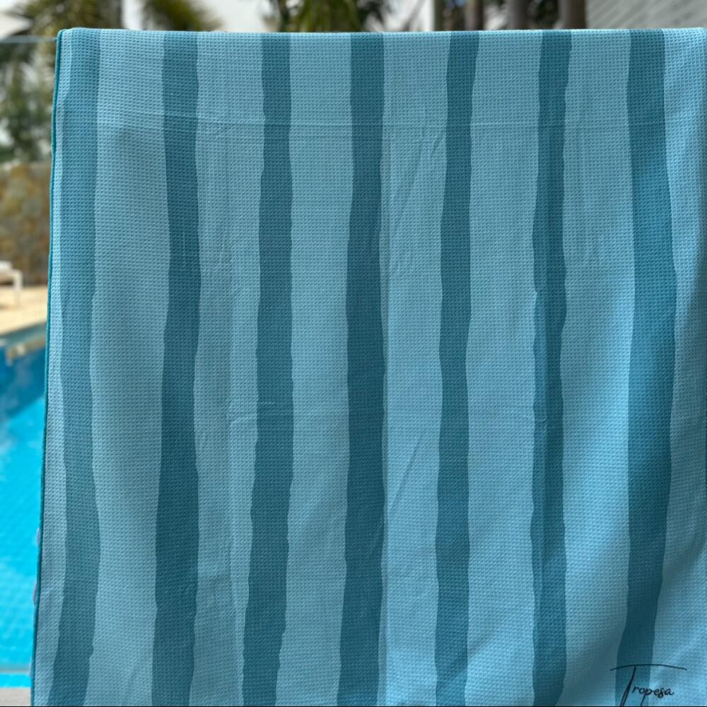 Serviette de plage 160 x 90 cm, imprimée à rayures vert et vert foncé 7/7