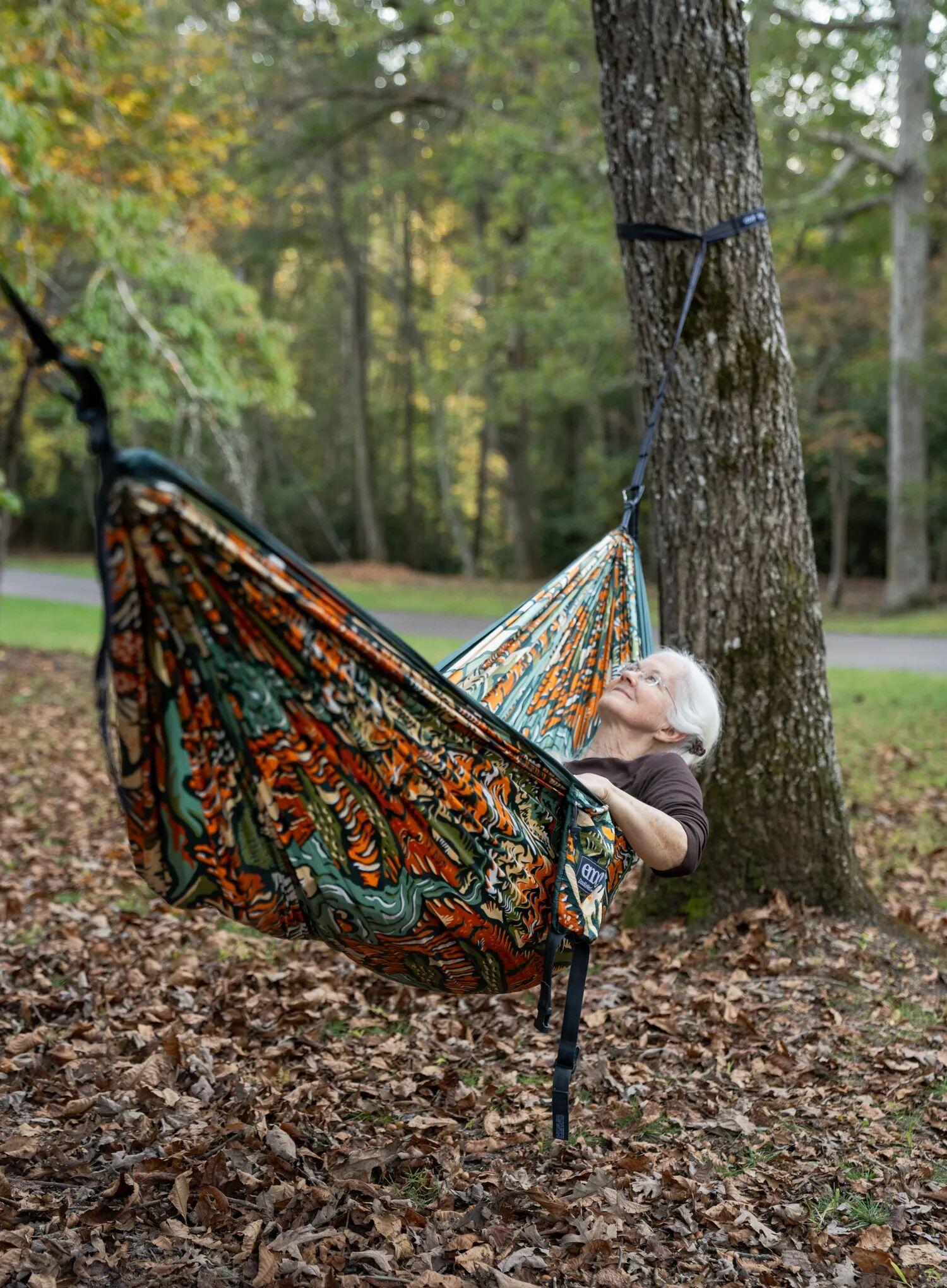Hamak turystyczny dwuosobowy ENO DoubleNest Print - Giving Back Hammock 6/7