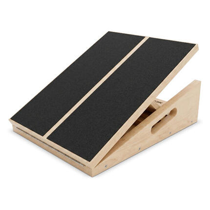 Planche inclinée en bois avec 5 angles pour étirement, mobilité et équilibre.