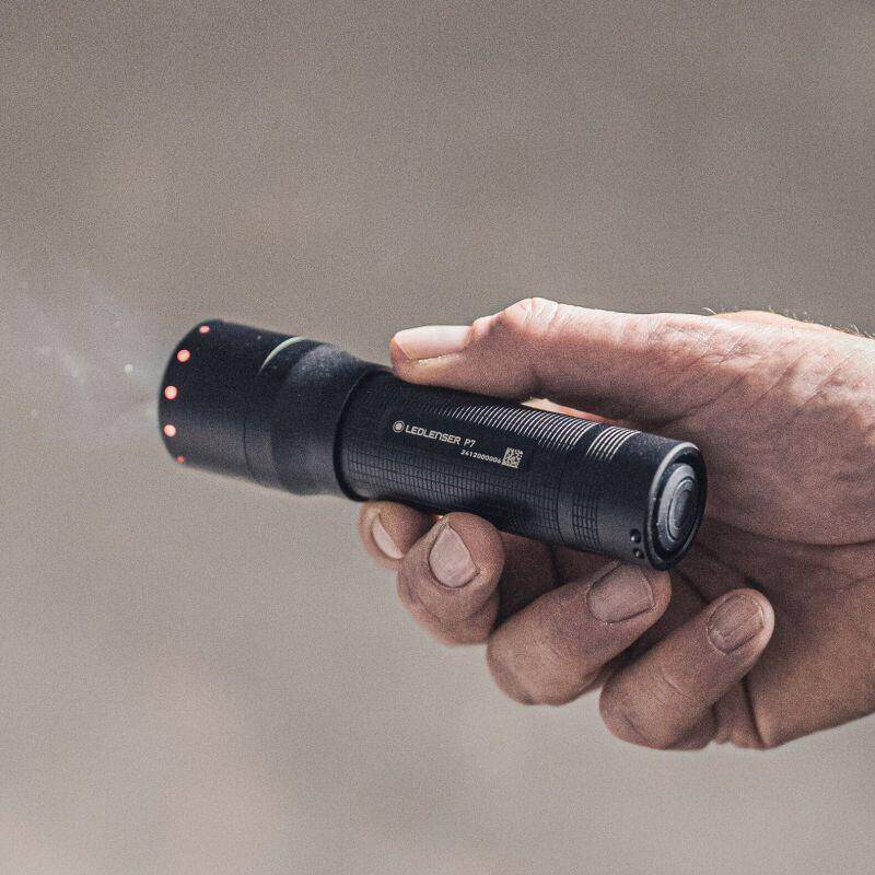 Led Lenser Portable Electric Lamp P7 New -  2