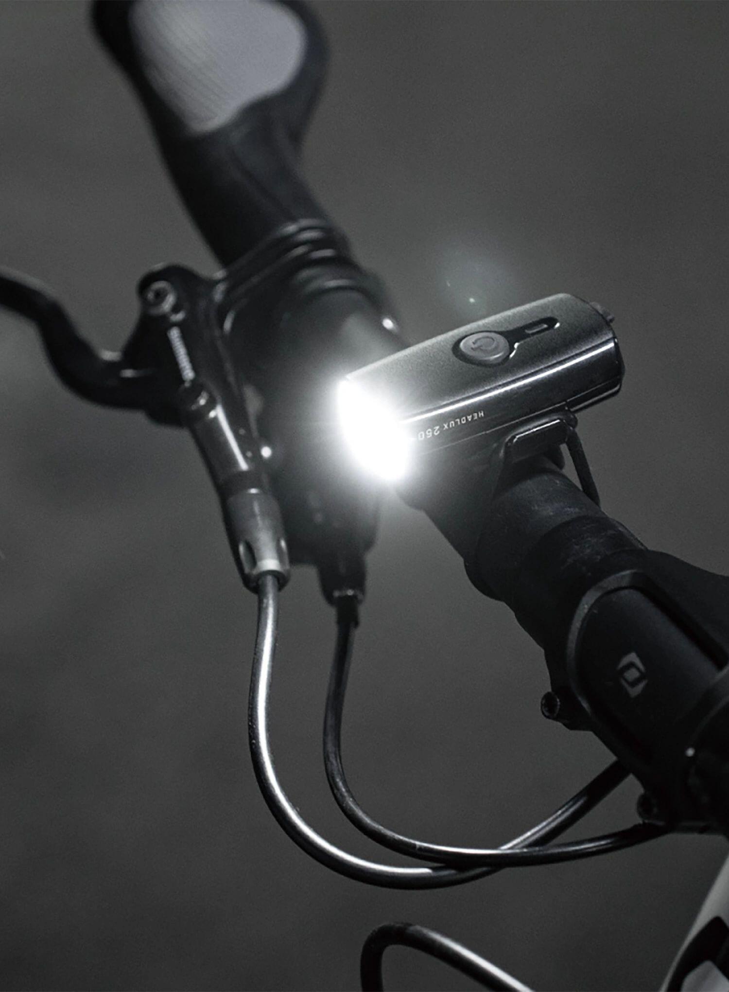 Lampka rowerowa przednia Topeak Headlux 250+ (250 lm) 2/5