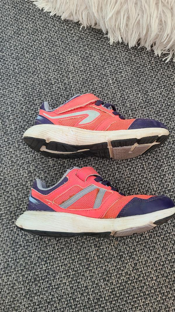 Tussen Particulieren - Kalenji decathlon neon roze trainer maat 29 2/7
