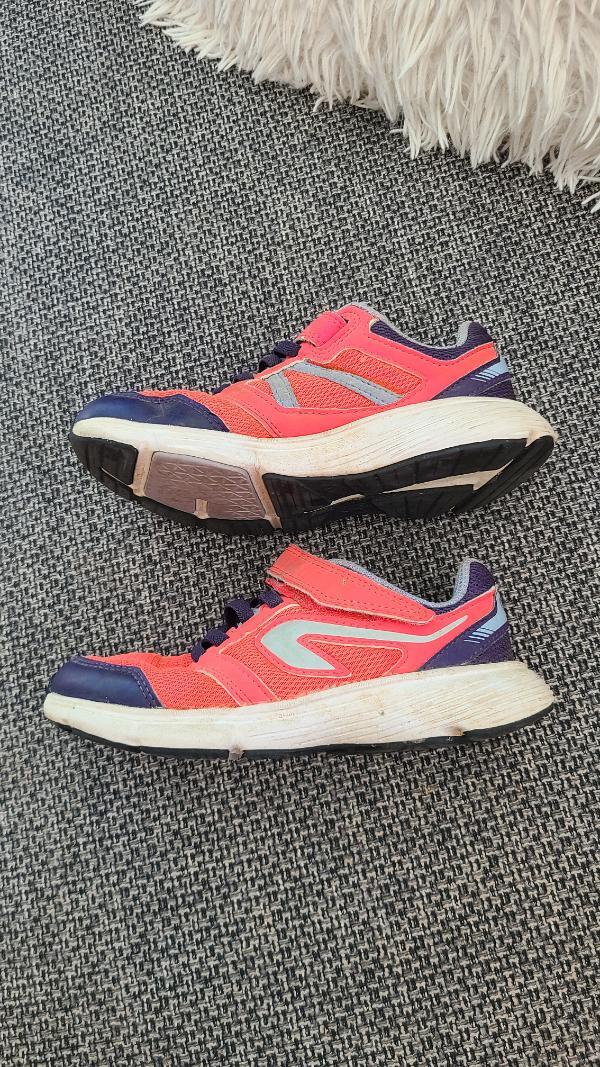 Tussen Particulieren - Kalenji decathlon neon roze trainer maat 29 5/7