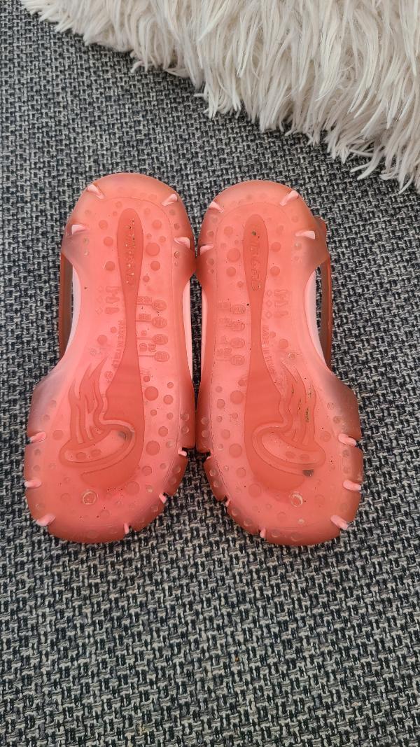 Entre Particuliers - Sandales d'eau rose Tribord decathlon poiture 26 2/6