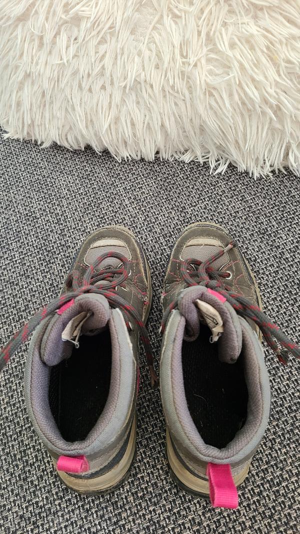 Tussen Particulieren - Decathlon quechua wandelschoenen maat 31 3/7