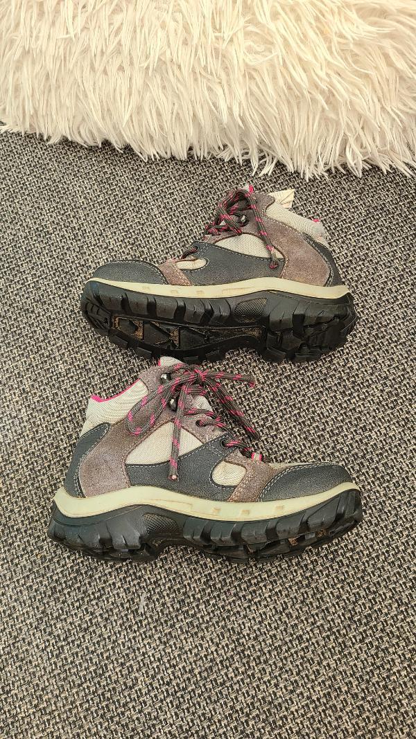 Entre Particuliers - Bottines de marche decathlon quechua gris rose 29 3/7