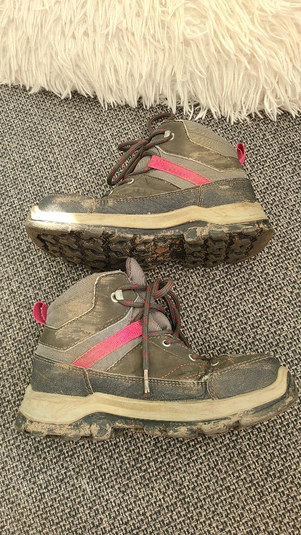 Tussen Particulieren - Decathlon wandelschoenen quechua grijs roze 33 3/7