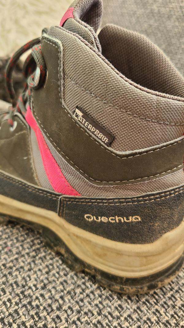 Tussen Particulieren - Decathlon wandelschoenen quechua grijs roze 33 5/7