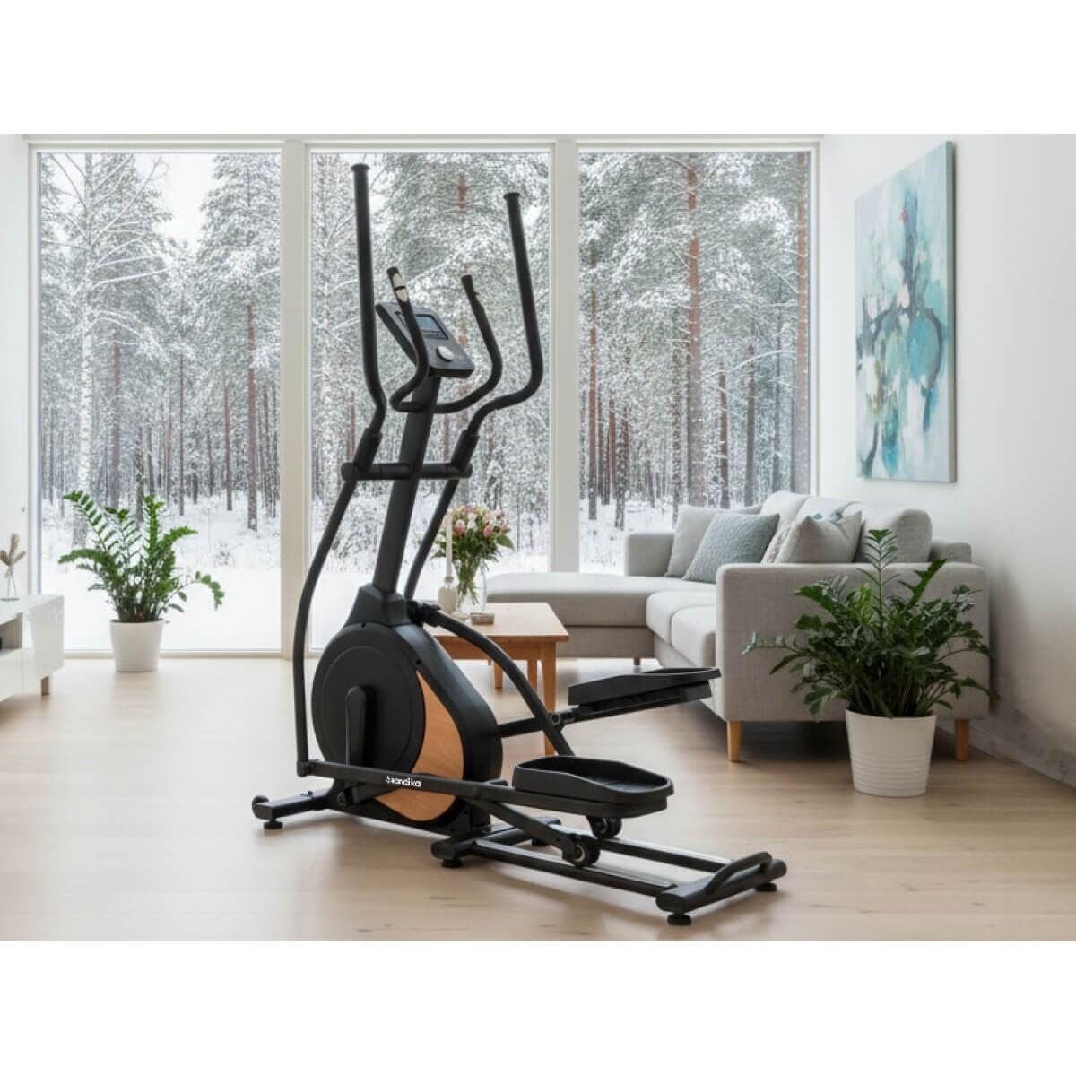 Eliptický trenažér Carbon P18 s 32 úrovněmi odporu 2/7