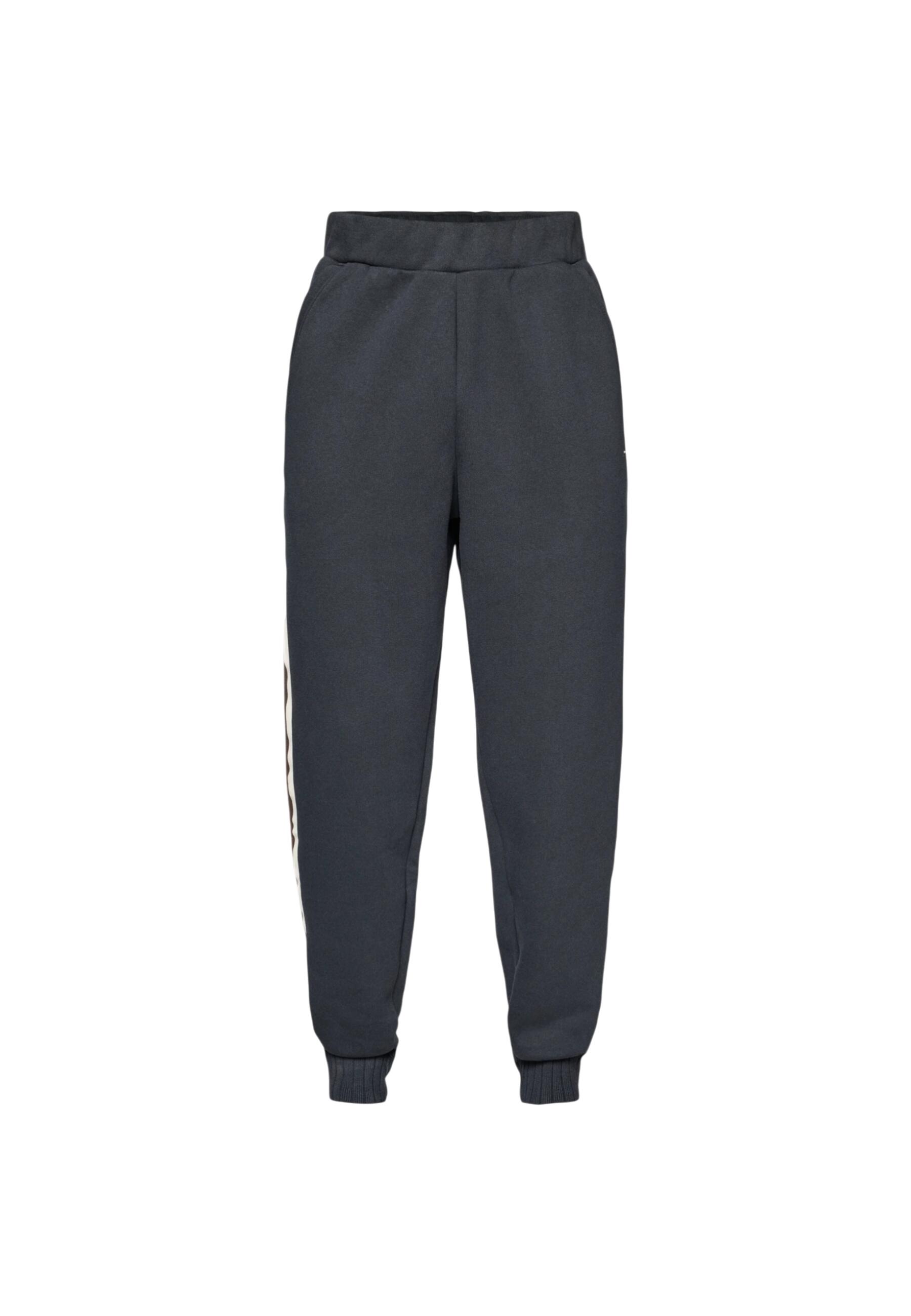 UNDER ARMOUR picture