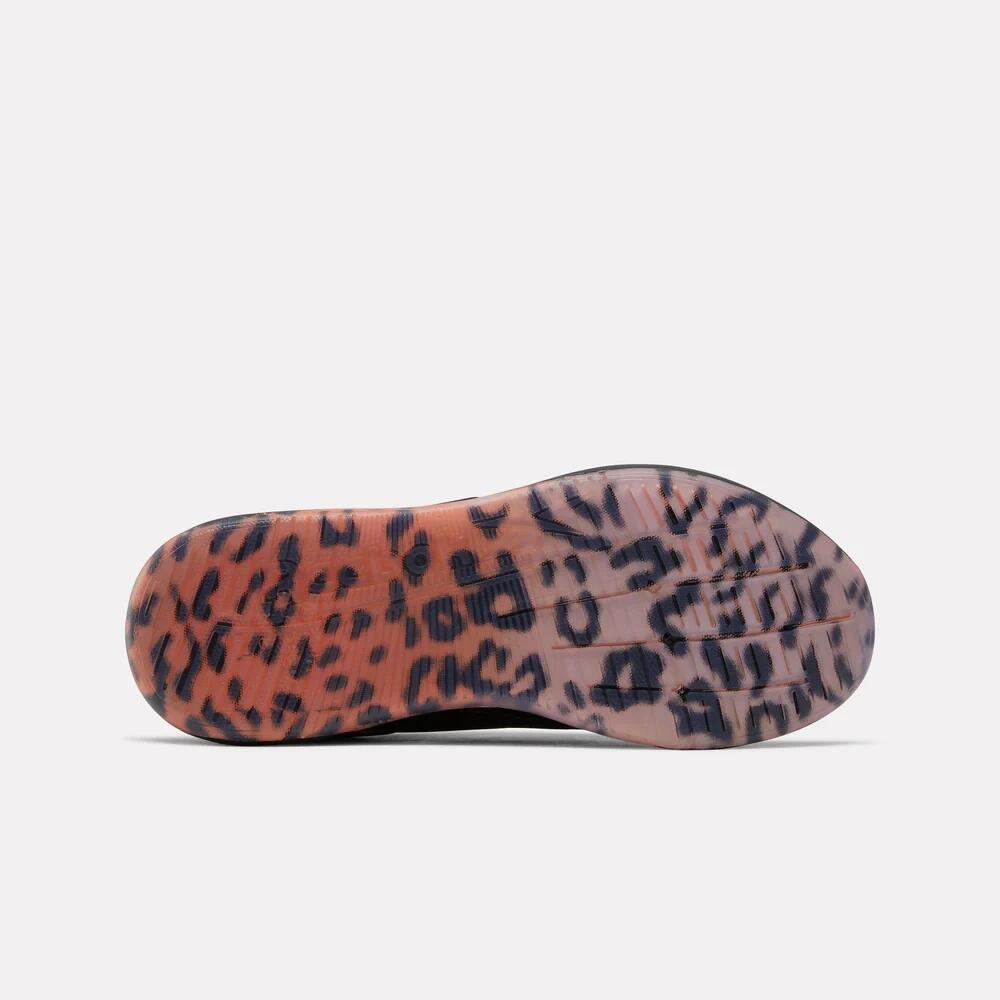 Baskets Reebok modèle Nano X5 Edge pour femmes 2/4
