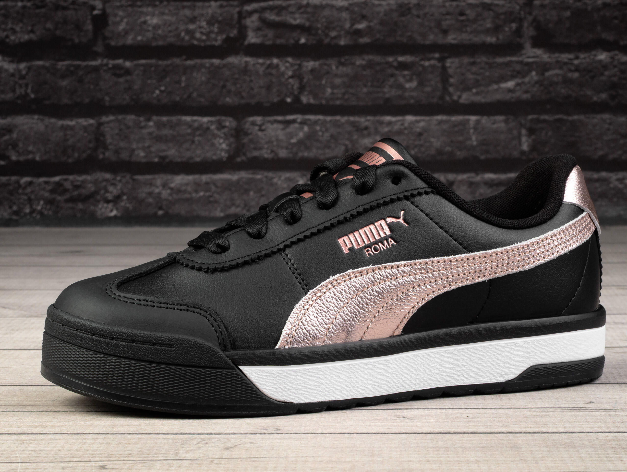Buty damskie sportowe Puma ROMA FEMININE METALLIC WNS 3/6