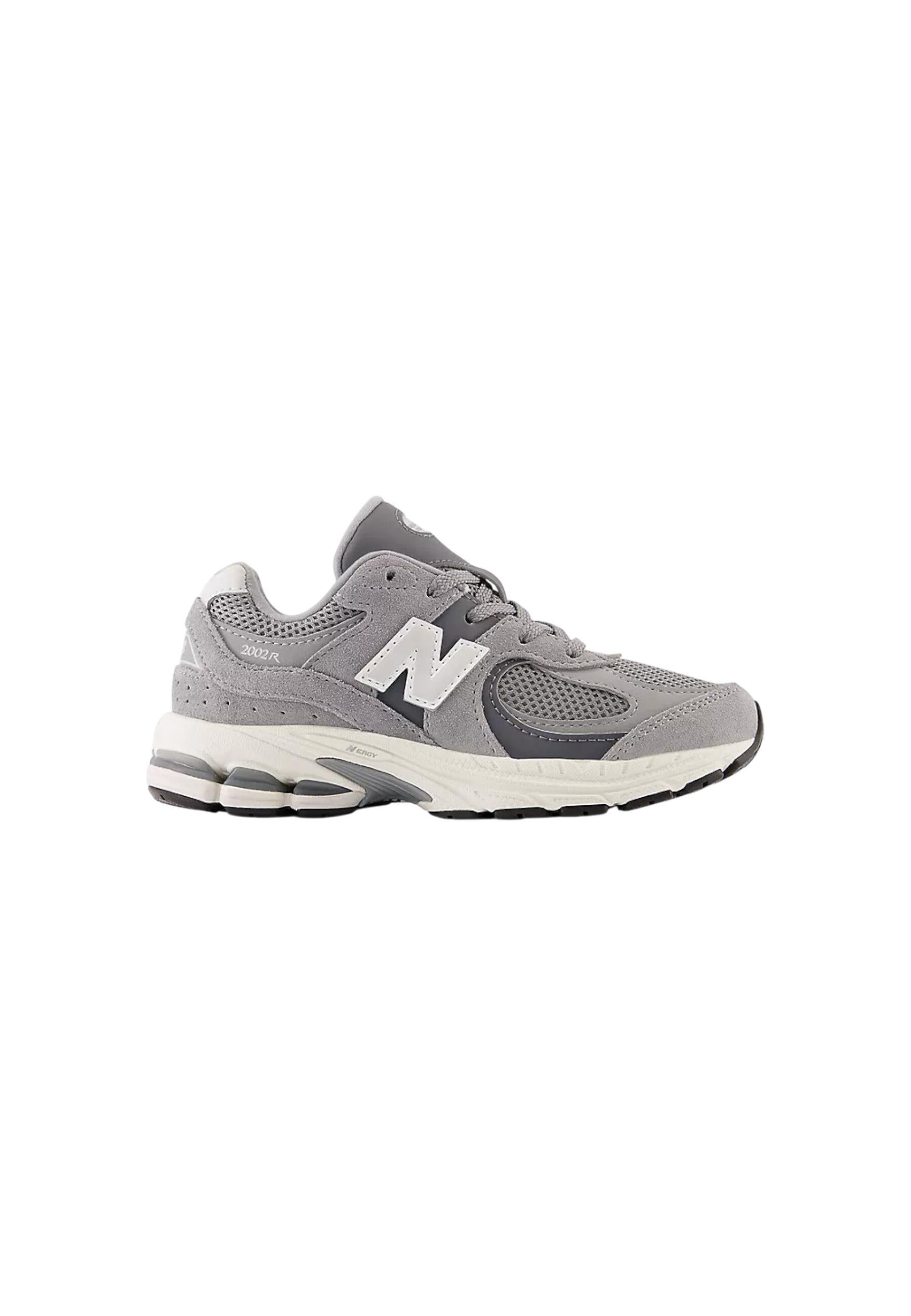 NEW BALANCE picture